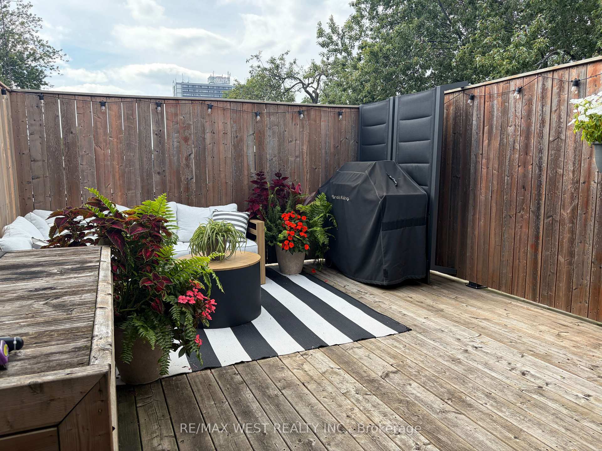 Photo 25 of Unit Upper, 28 Spencer Avenue, Toronto, South Parkdale — HOMEH