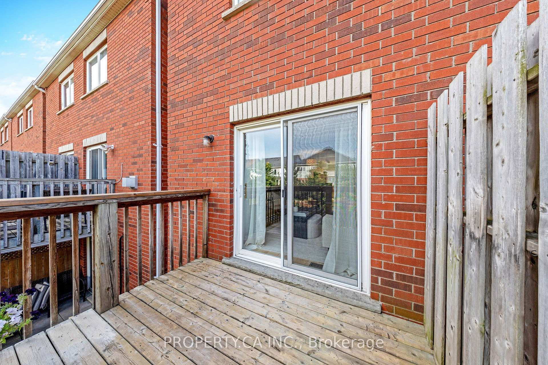 Photo 9 of Unit 24, 1751 Lampman Avenue, Burlington, Uptown — HOMEH