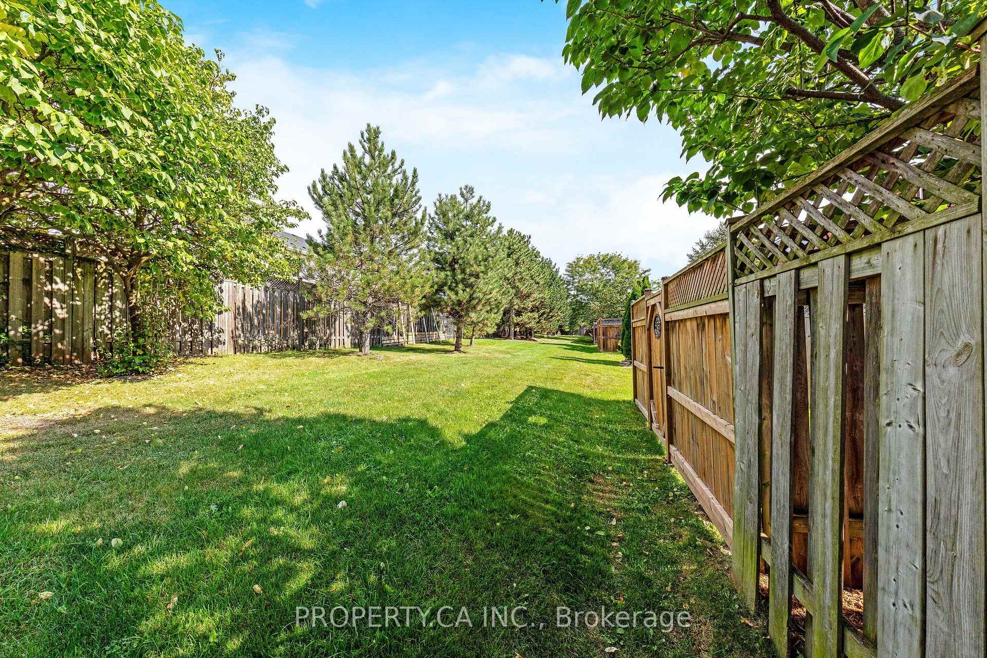Photo 22 of Unit 24, 1751 Lampman Avenue, Burlington, Uptown — HOMEH