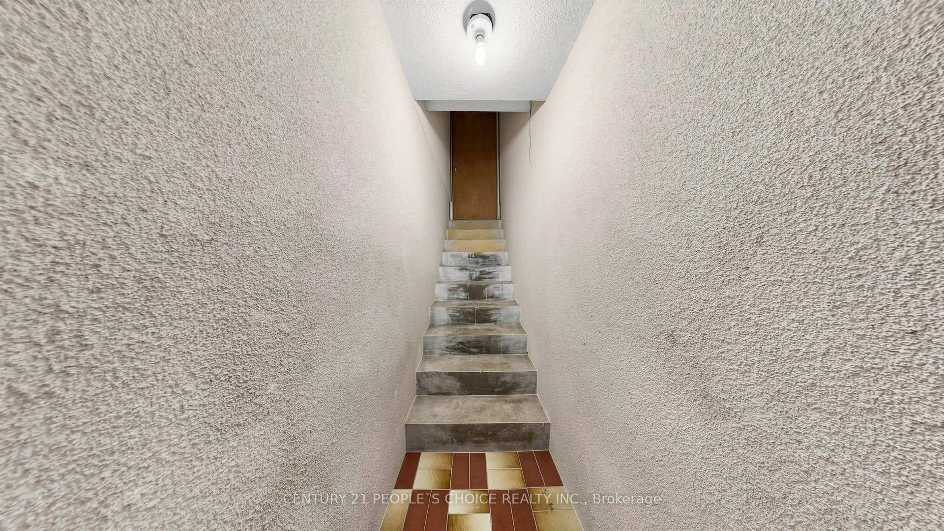 Photo 27 of 82 Embassy Drive, Vaughan, East Woodbridge — HOMEH