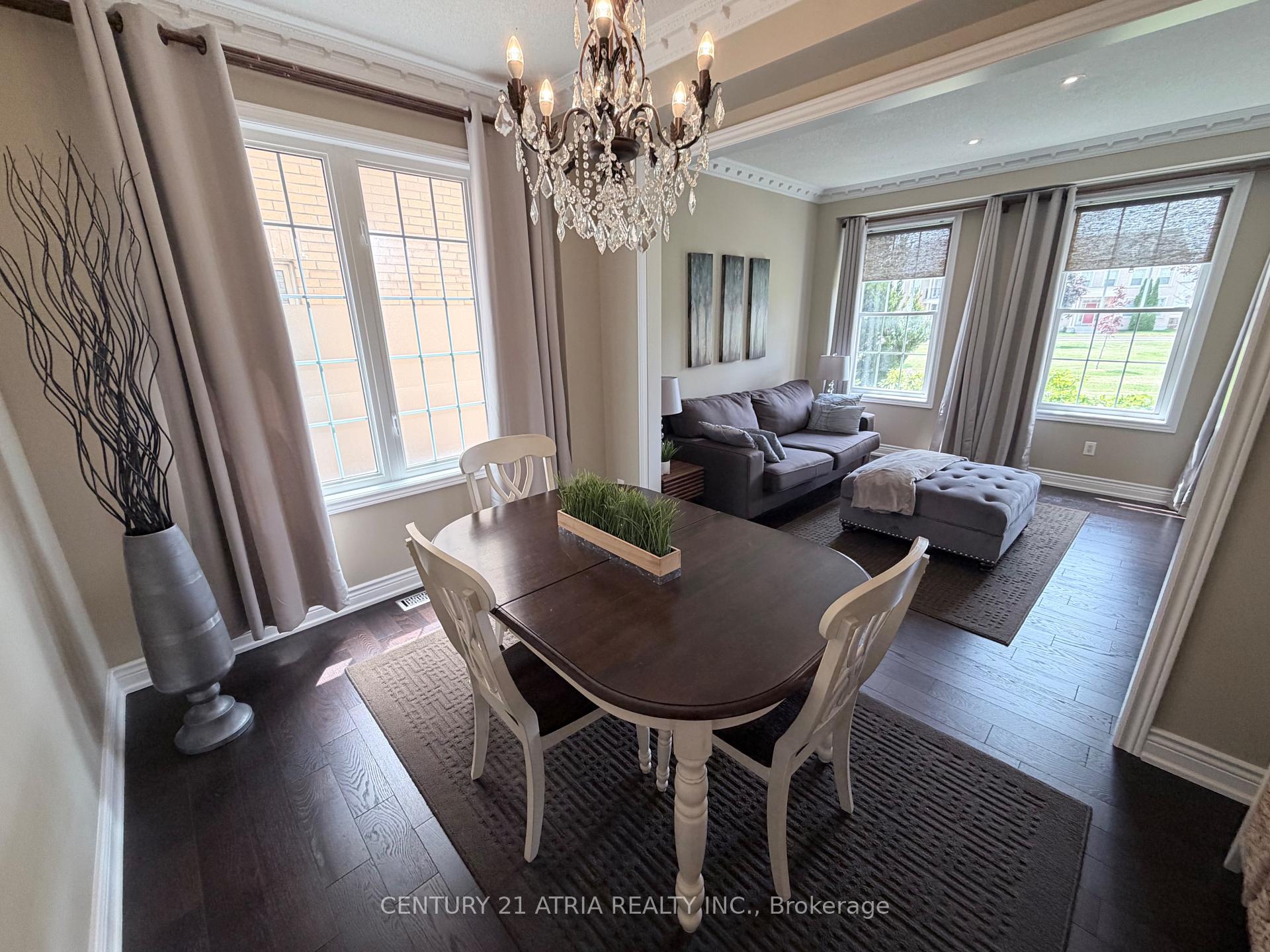 Photo 13 of 6 Crescent Park Lane, Markham, Cathedraltown — HOMEH