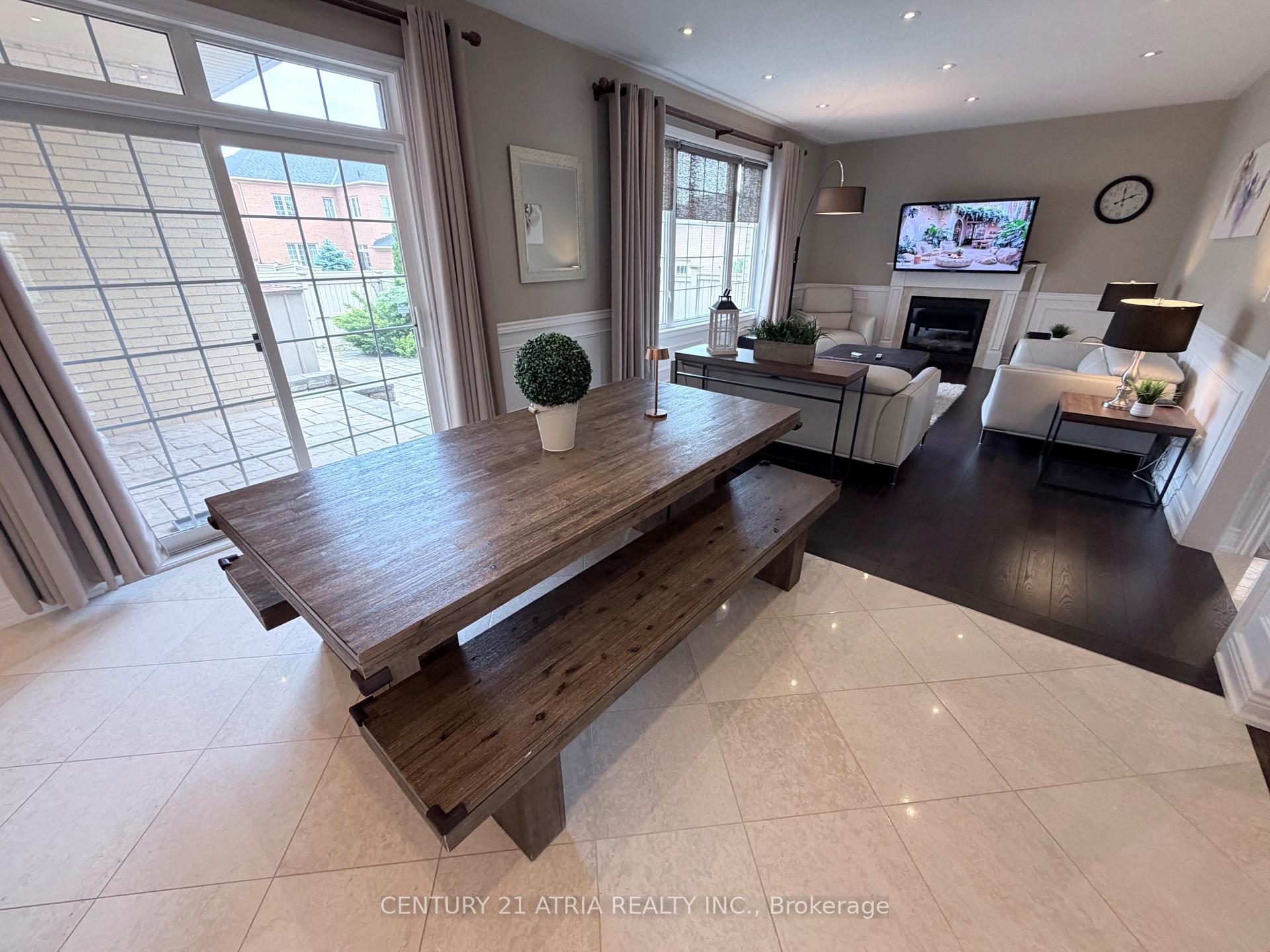 Photo 15 of 6 Crescent Park Lane, Markham, Cathedraltown — HOMEH