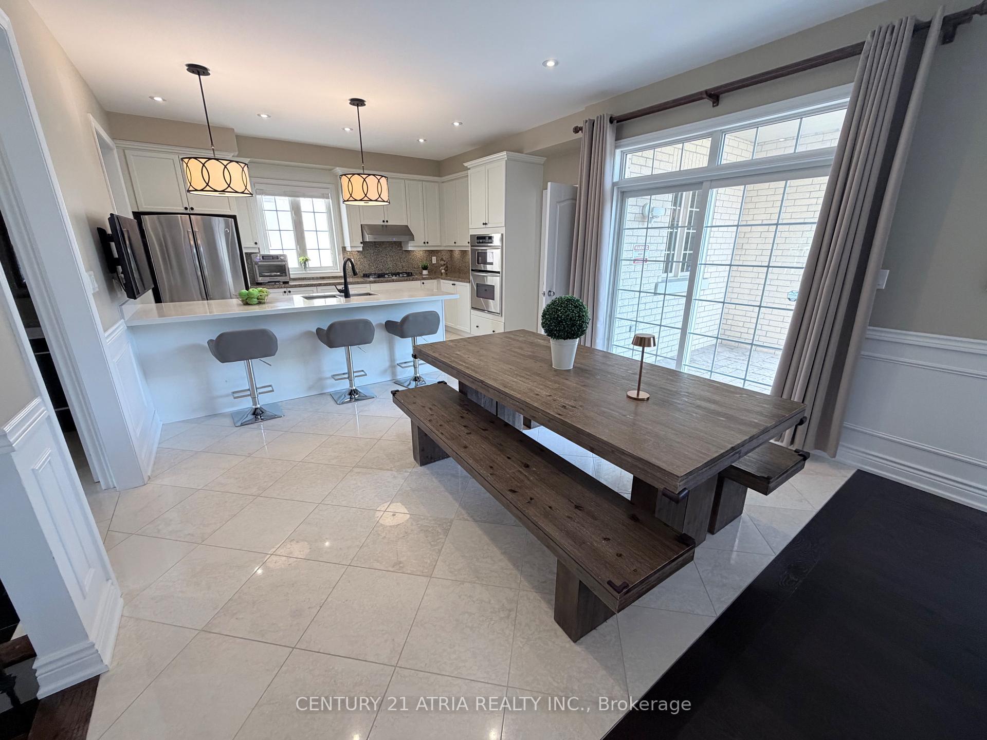 Photo 21 of 6 Crescent Park Lane, Markham, Cathedraltown — HOMEH