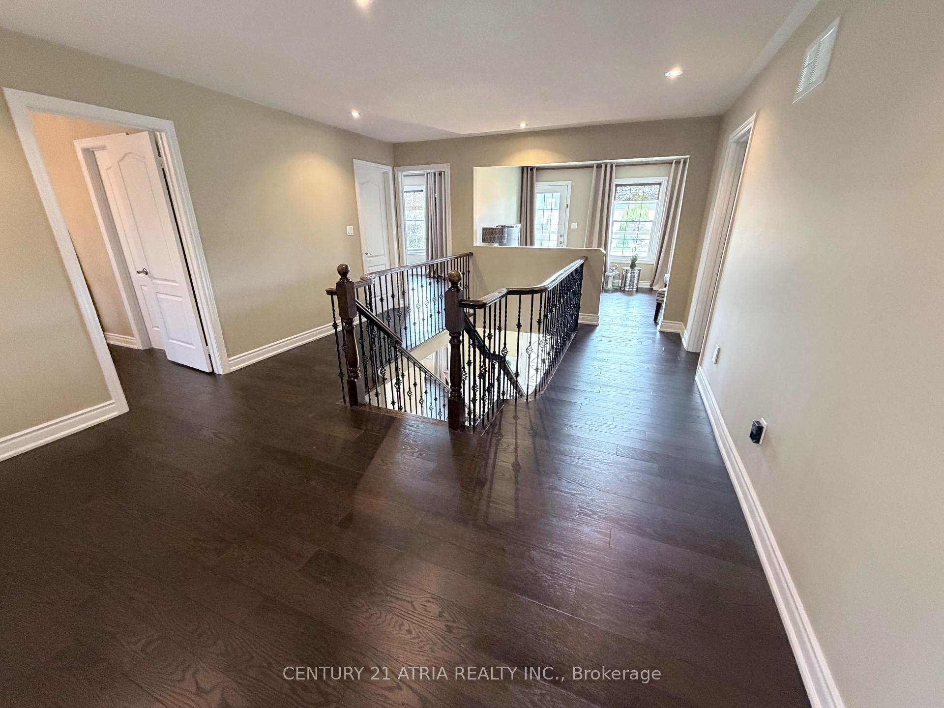 Photo 27 of 6 Crescent Park Lane, Markham, Cathedraltown — HOMEH