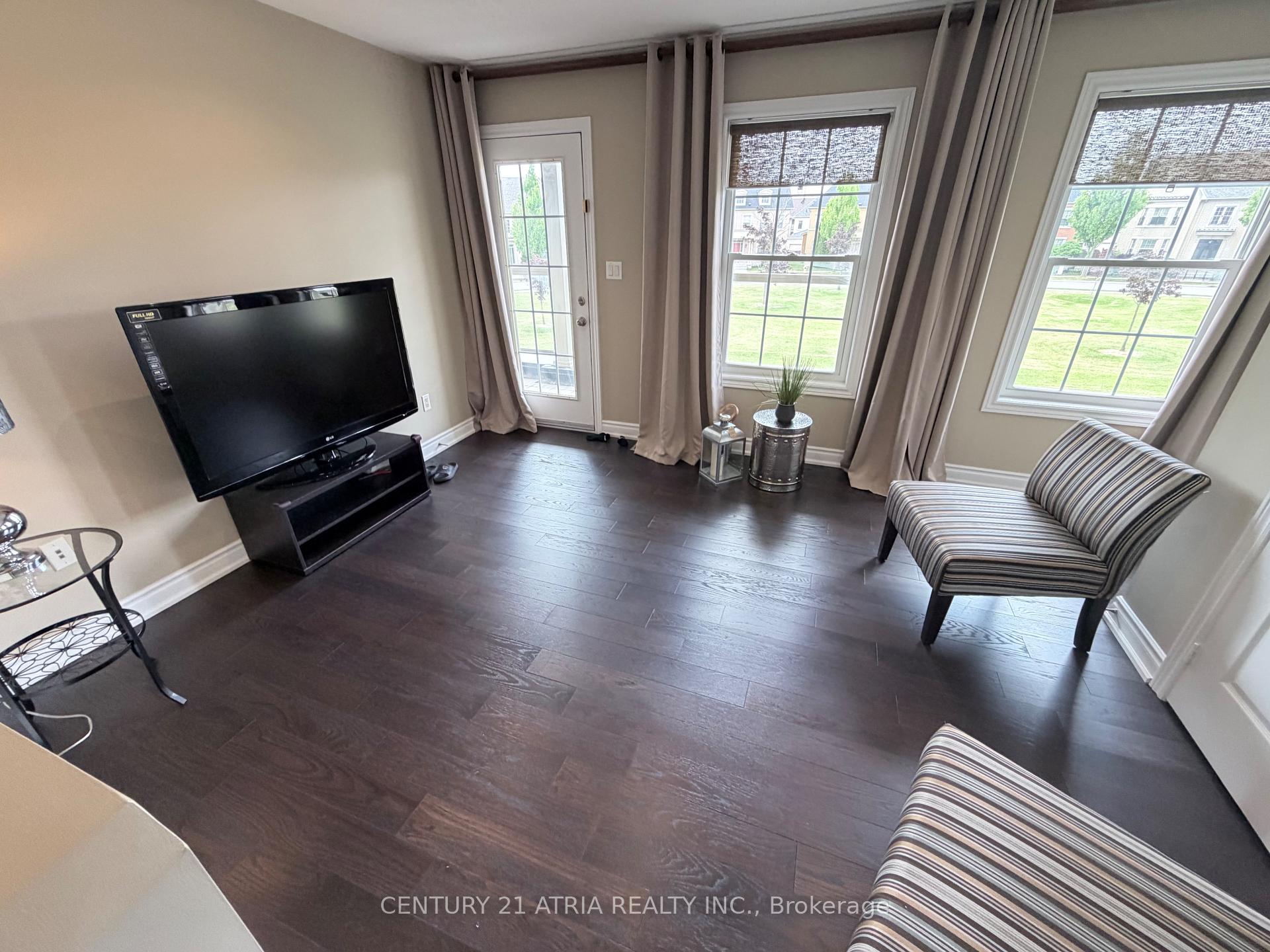 Photo 28 of 6 Crescent Park Lane, Markham, Cathedraltown — HOMEH