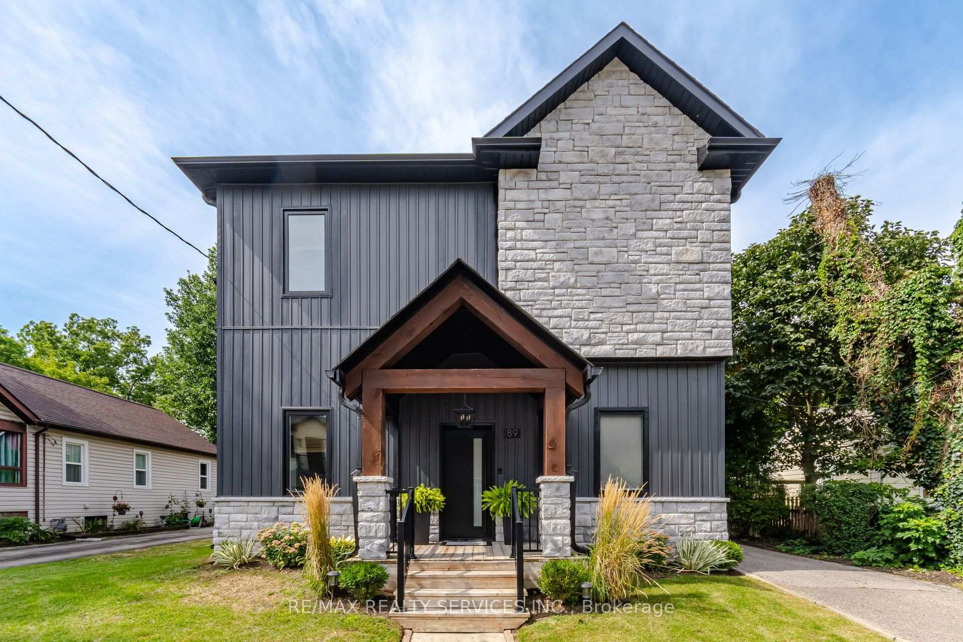 Photo 5 of 89 Willow Street, Caledon, Bolton East — HOMEH