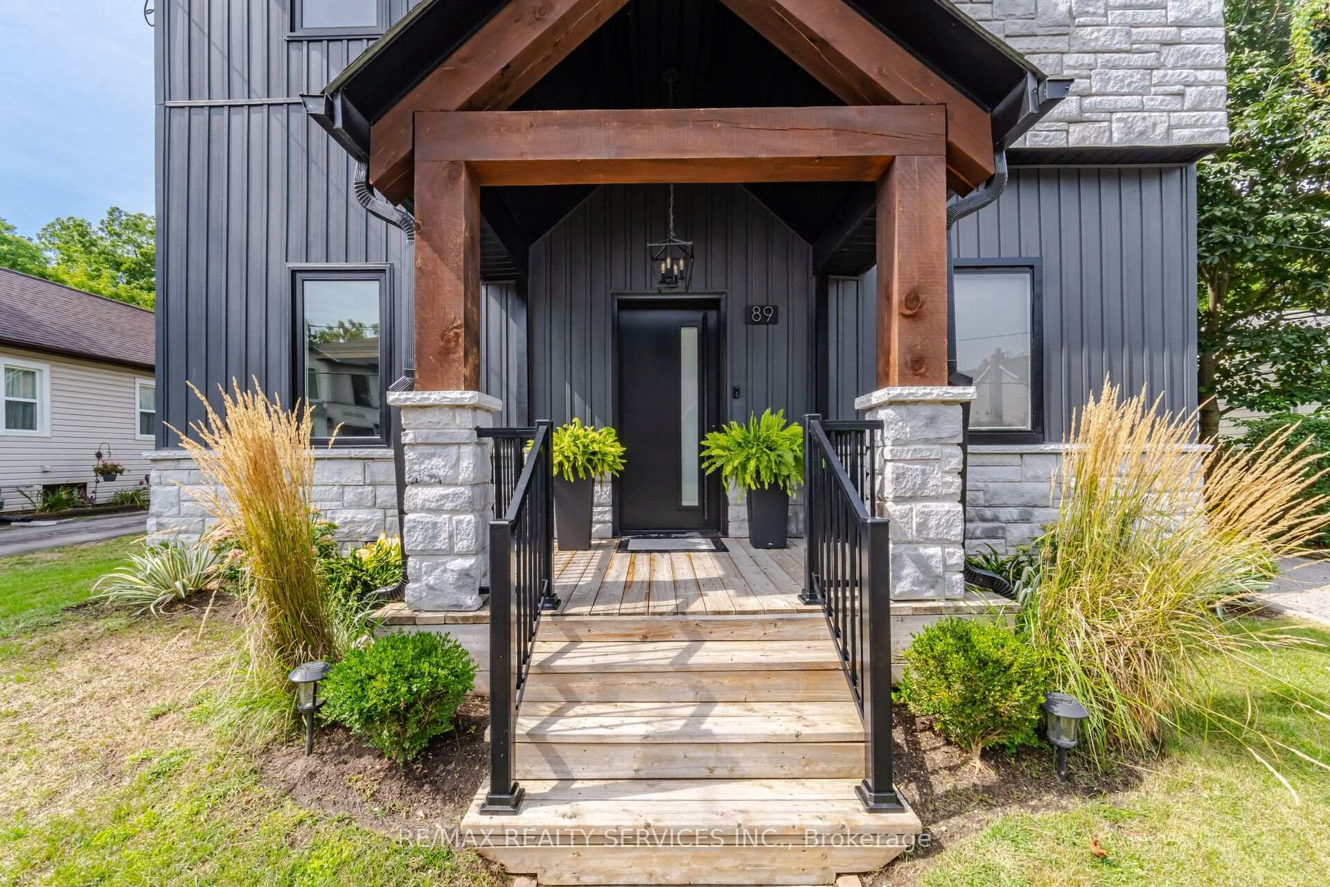 Photo 6 of 89 Willow Street, Caledon, Bolton East — HOMEH