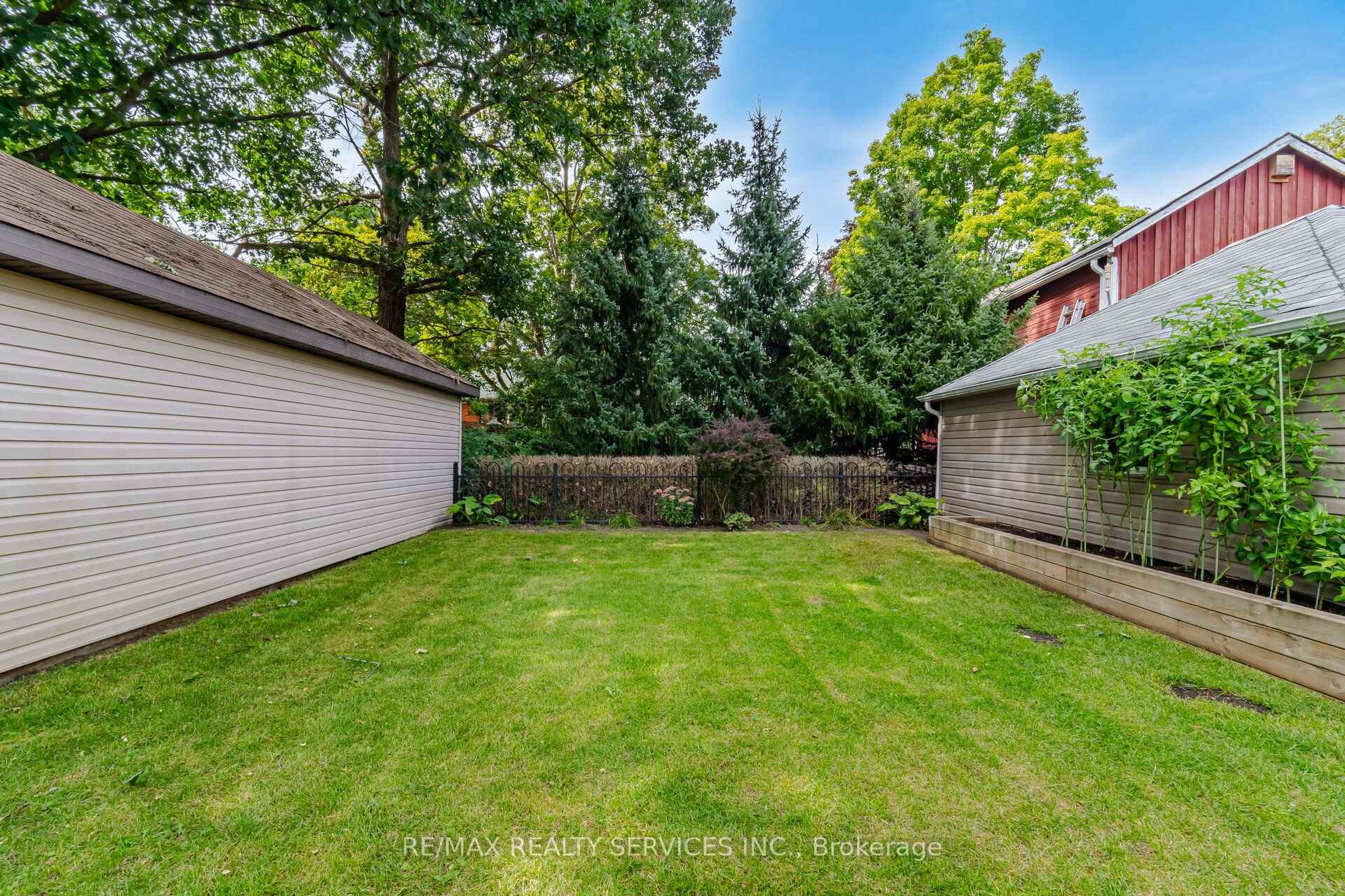Photo 47 of 89 Willow Street, Caledon, Bolton East — HOMEH
