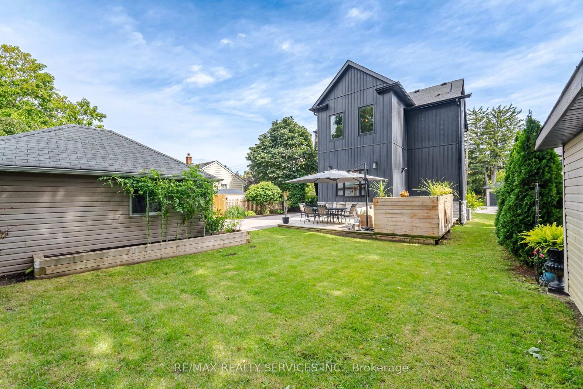 Photo 49 of 89 Willow Street, Caledon, Bolton East — HOMEH