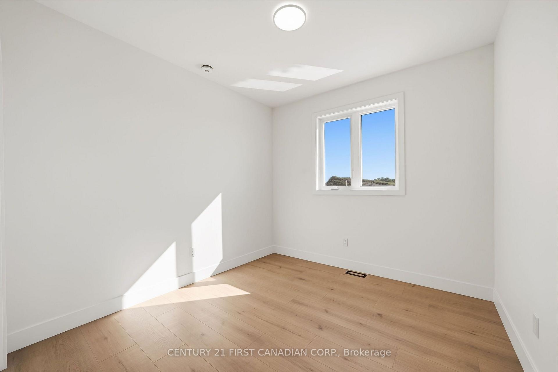 Photo 22 of 123 Addison Avenue, Lucan Biddulph, Lucan — HOMEH