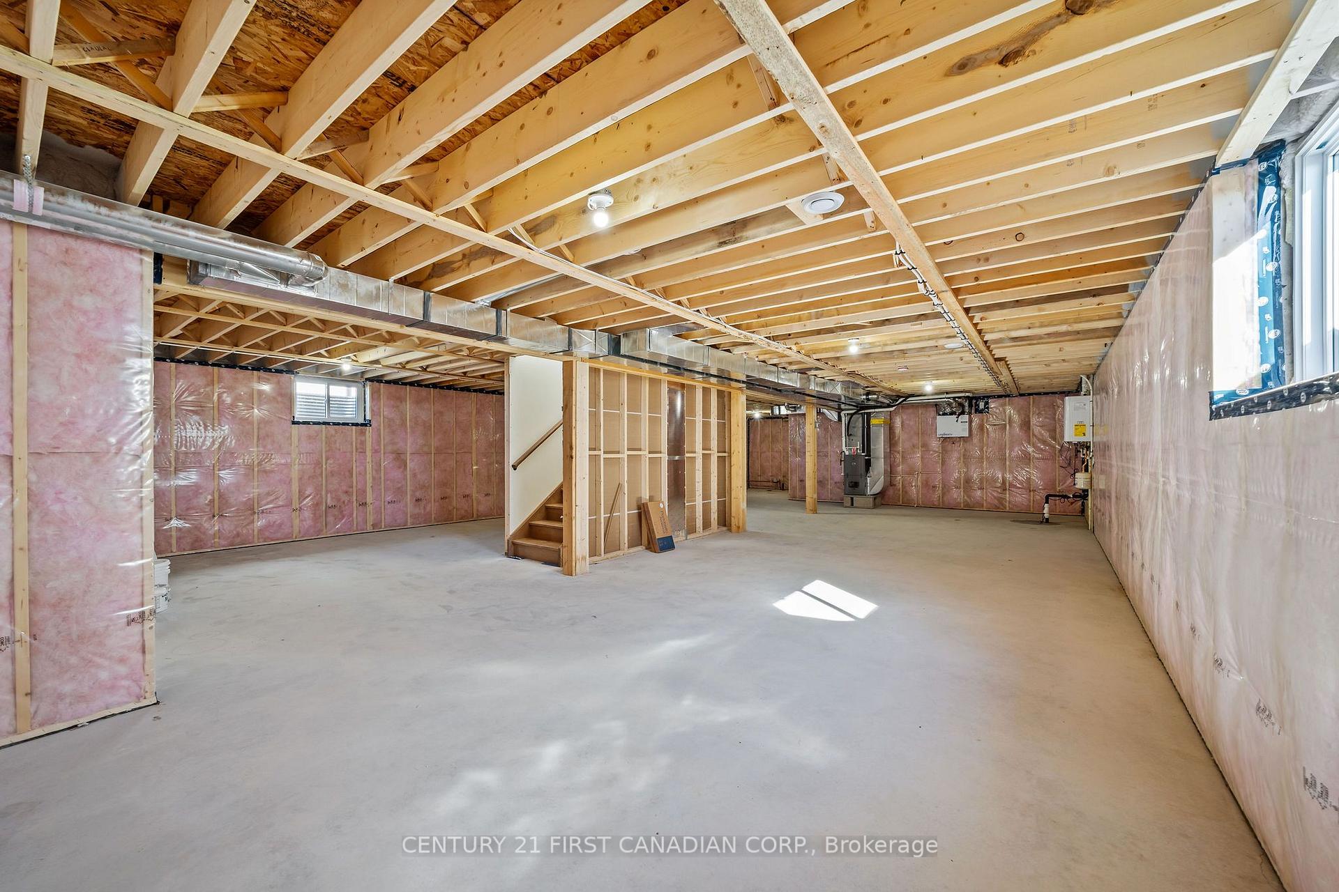 Photo 26 of 123 Addison Avenue, Lucan Biddulph, Lucan — HOMEH
