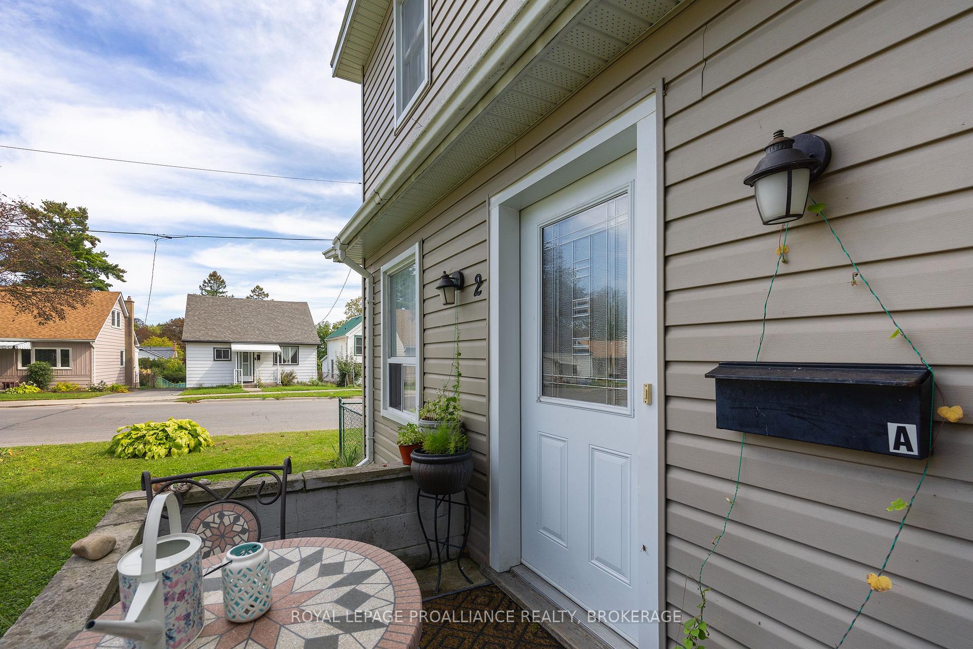 Photo 6 of 2 Dunkirk Avenue, Kingston, East of Sir John A. Blvd — HOMEH