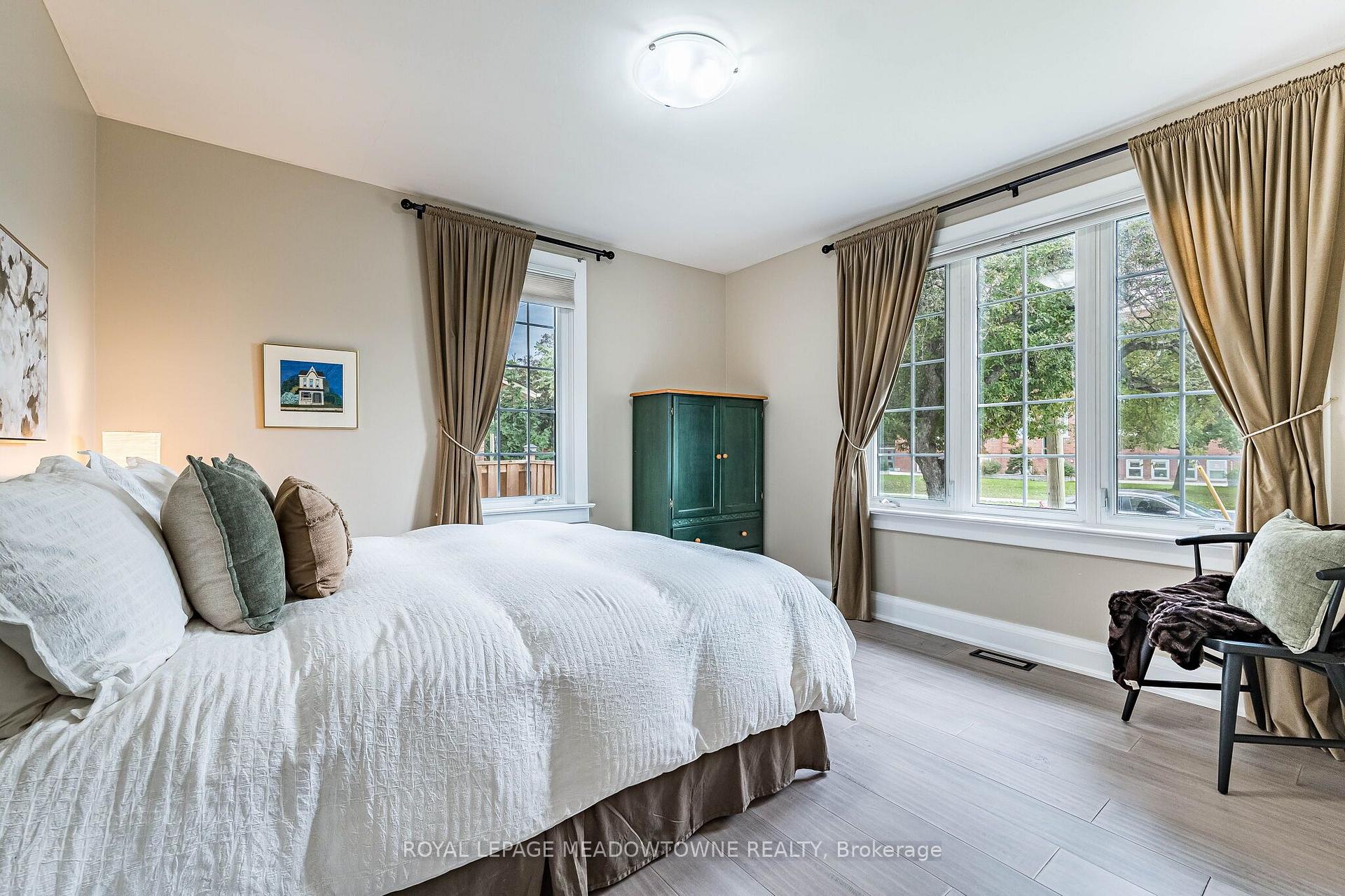 Photo 20 of 32 Craig Street, Brampton, Downtown Brampton — HOMEH