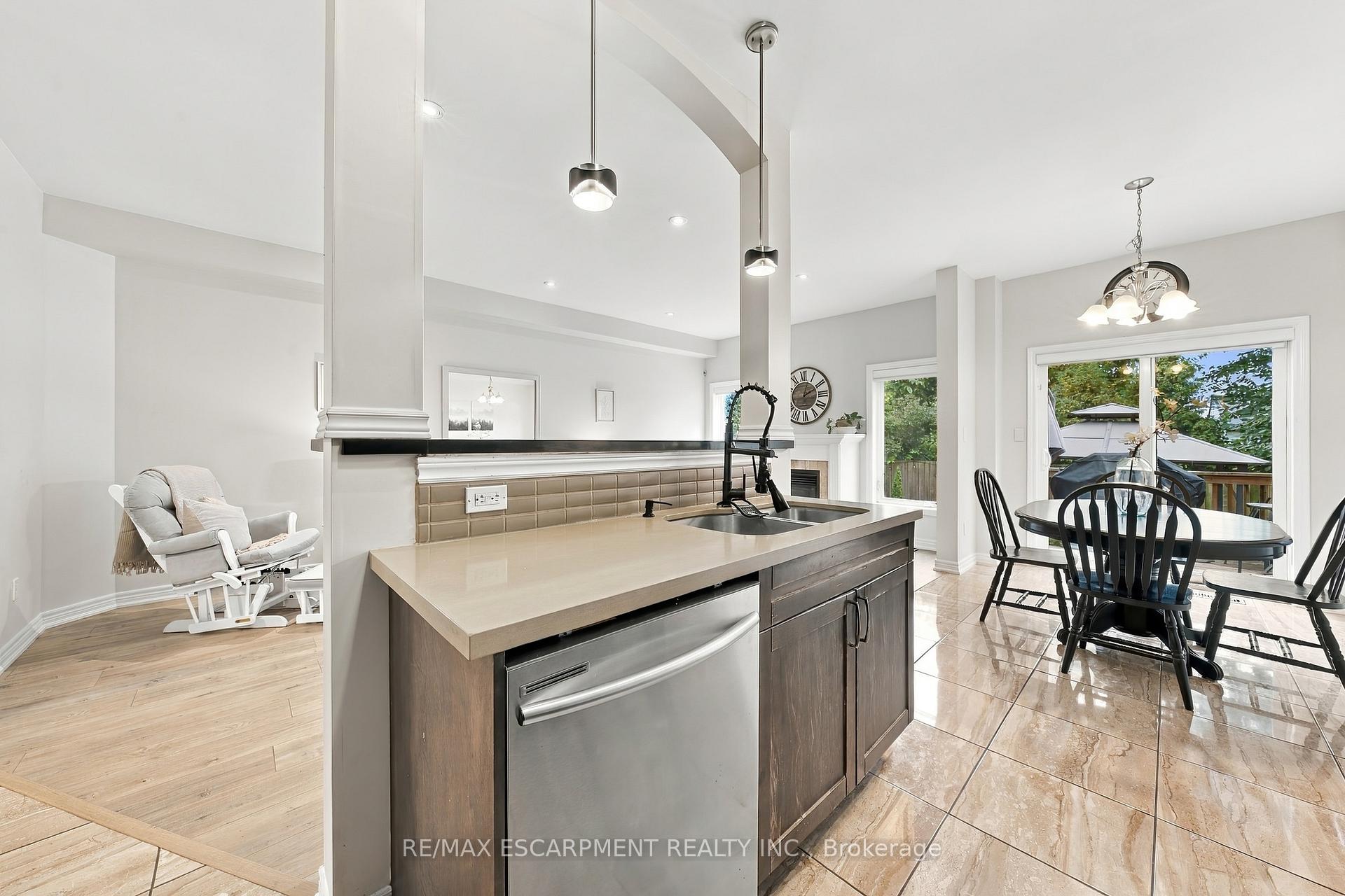 Photo 11 of 96 Springvalley Crescent, Hamilton, Gourley — HOMEH