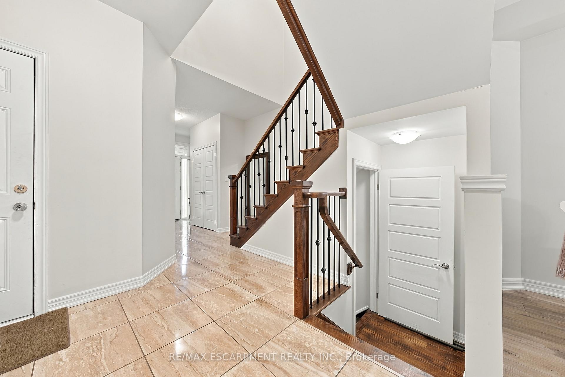Photo 14 of 96 Springvalley Crescent, Hamilton, Gourley — HOMEH
