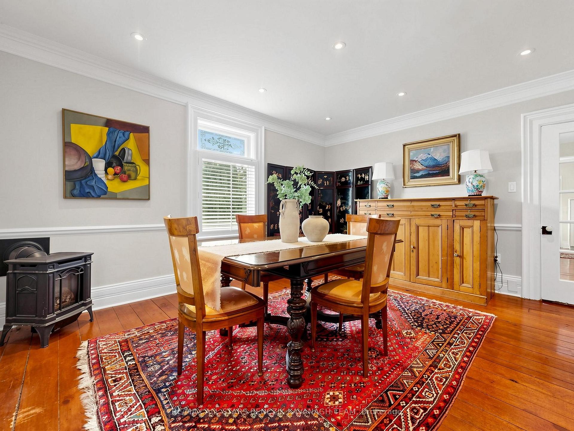 Photo 6 of 30 Peter Street, Markham, Old Markham Village — HOMEH