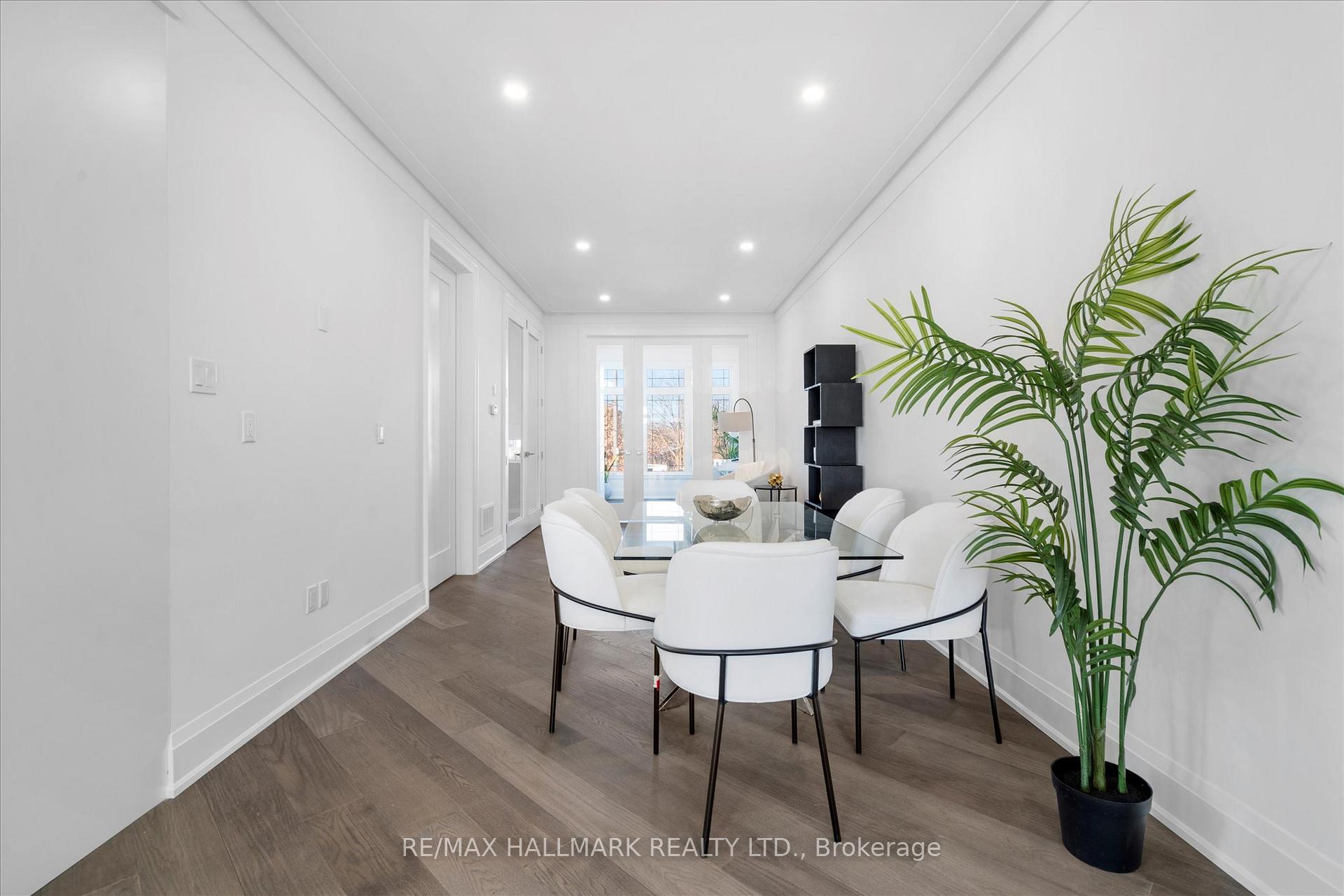 Photo 7 of Unit 1B, 27 Antonio Court, North York, Humber Summit — HOMEH