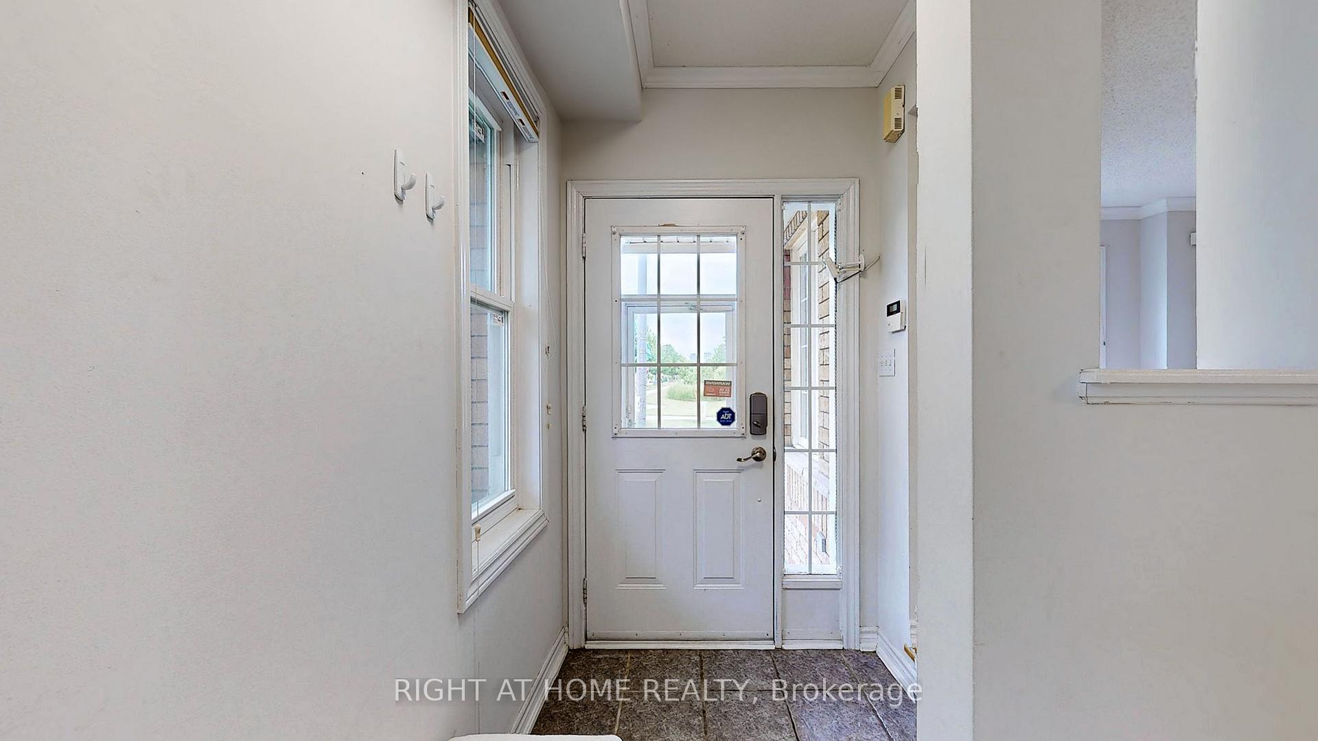 Photo 24 of 1 Ray Street, Markham, Village Green-South Unionville — HOMEH