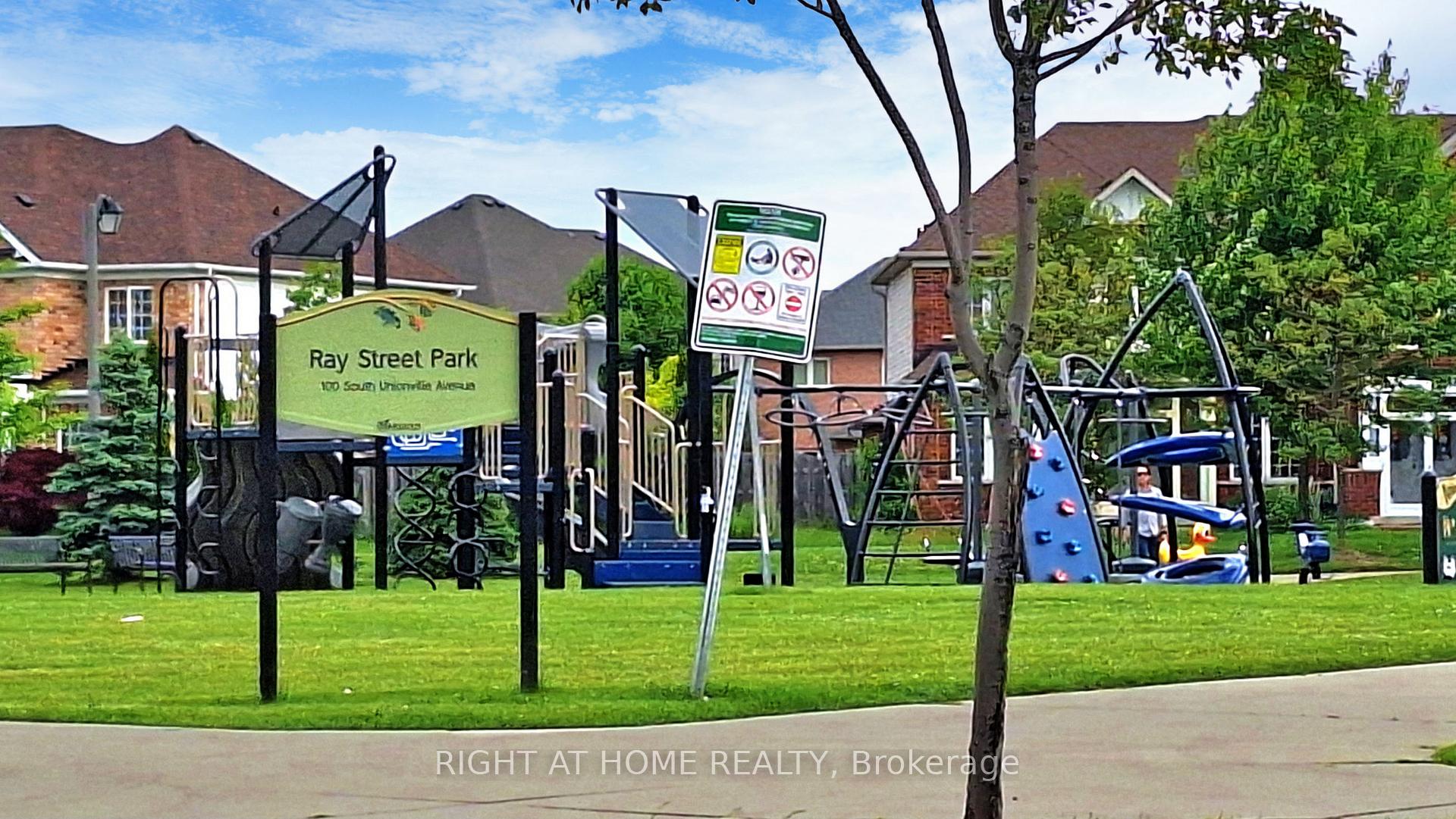 Photo 47 of 1 Ray Street, Markham, Village Green-South Unionville — HOMEH