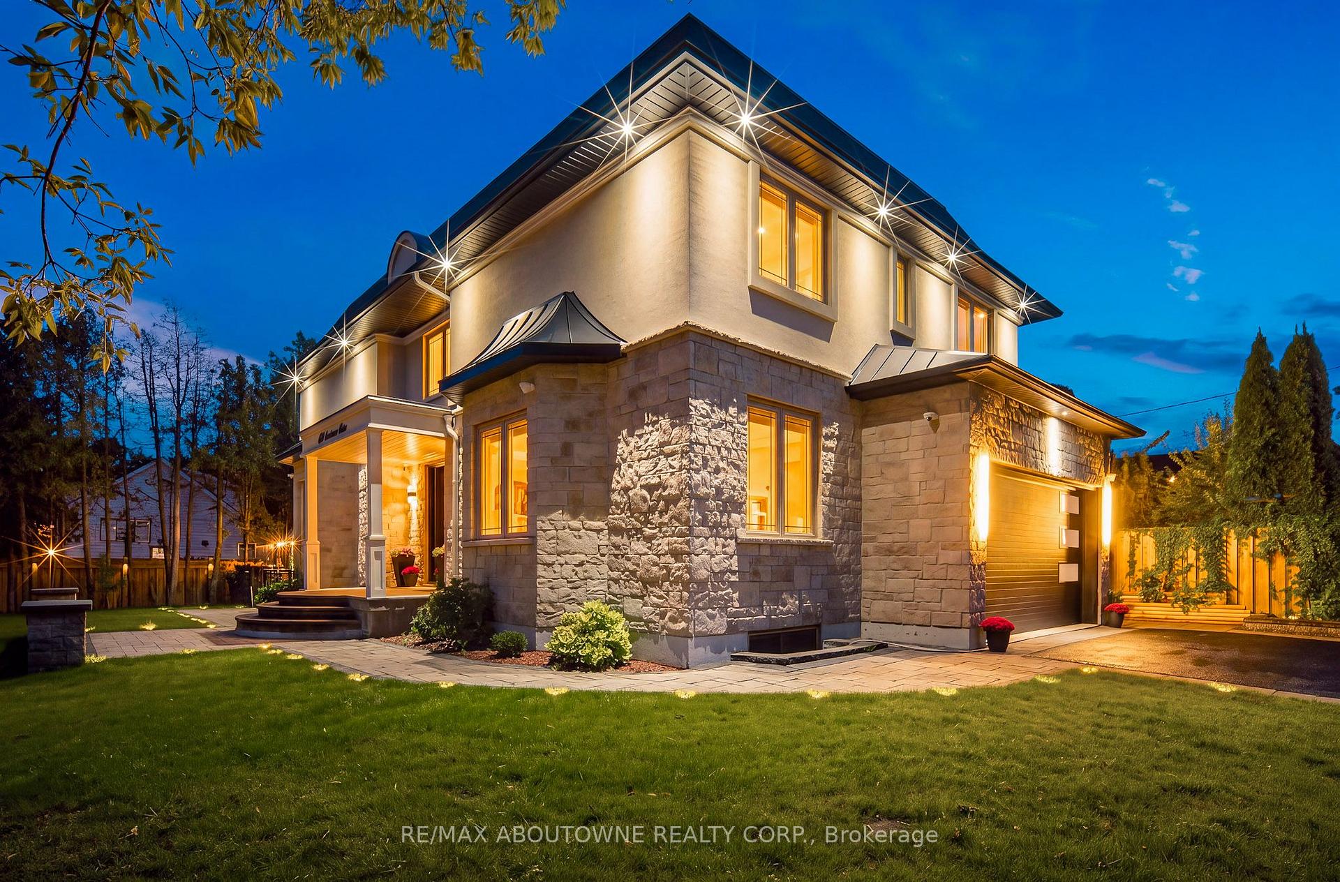 Photo 1 of 408 Seabourne Drive, Oakville, West — HOMEH