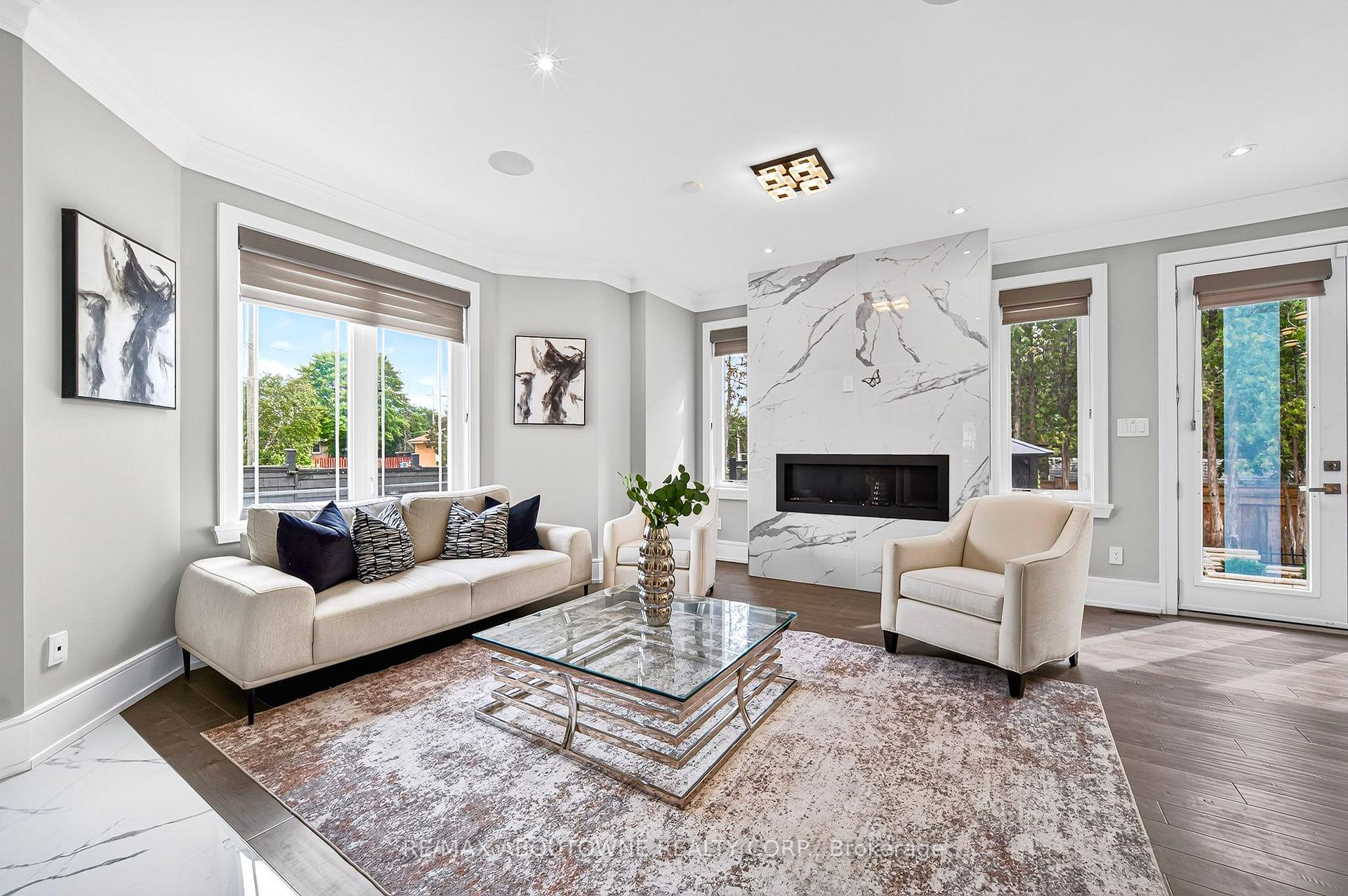 Photo 9 of 408 Seabourne Drive, Oakville, West — HOMEH