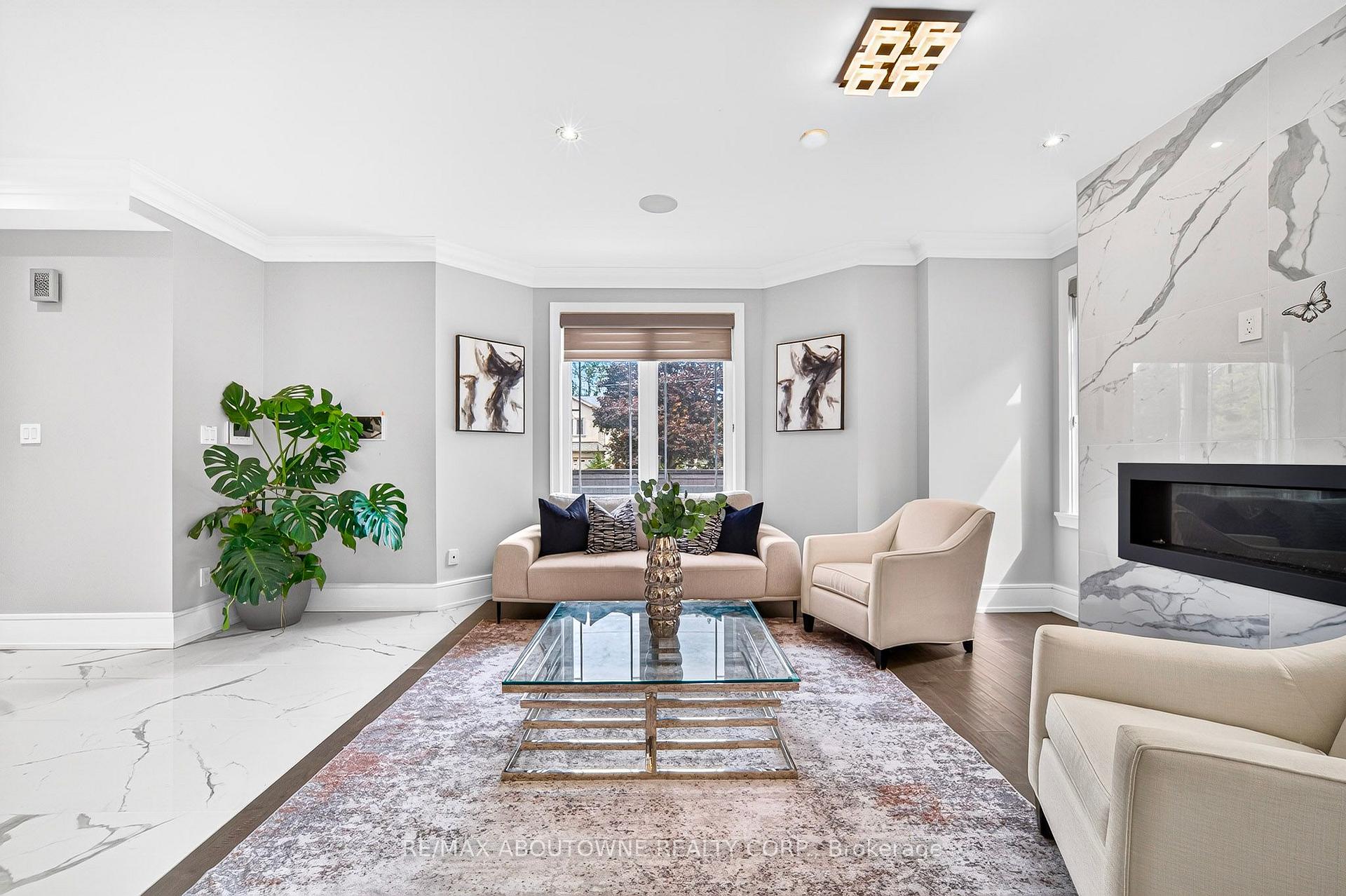 Photo 11 of 408 Seabourne Drive, Oakville, West — HOMEH