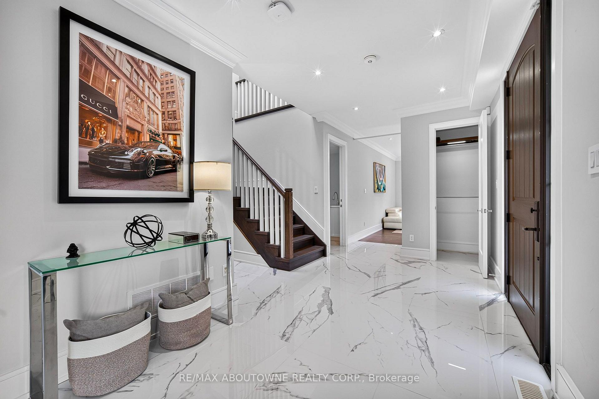 Photo 24 of 408 Seabourne Drive, Oakville, West — HOMEH