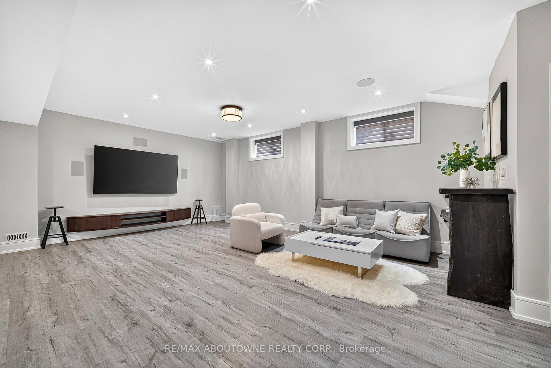Photo 61 of 408 Seabourne Drive, Oakville, West — HOMEH