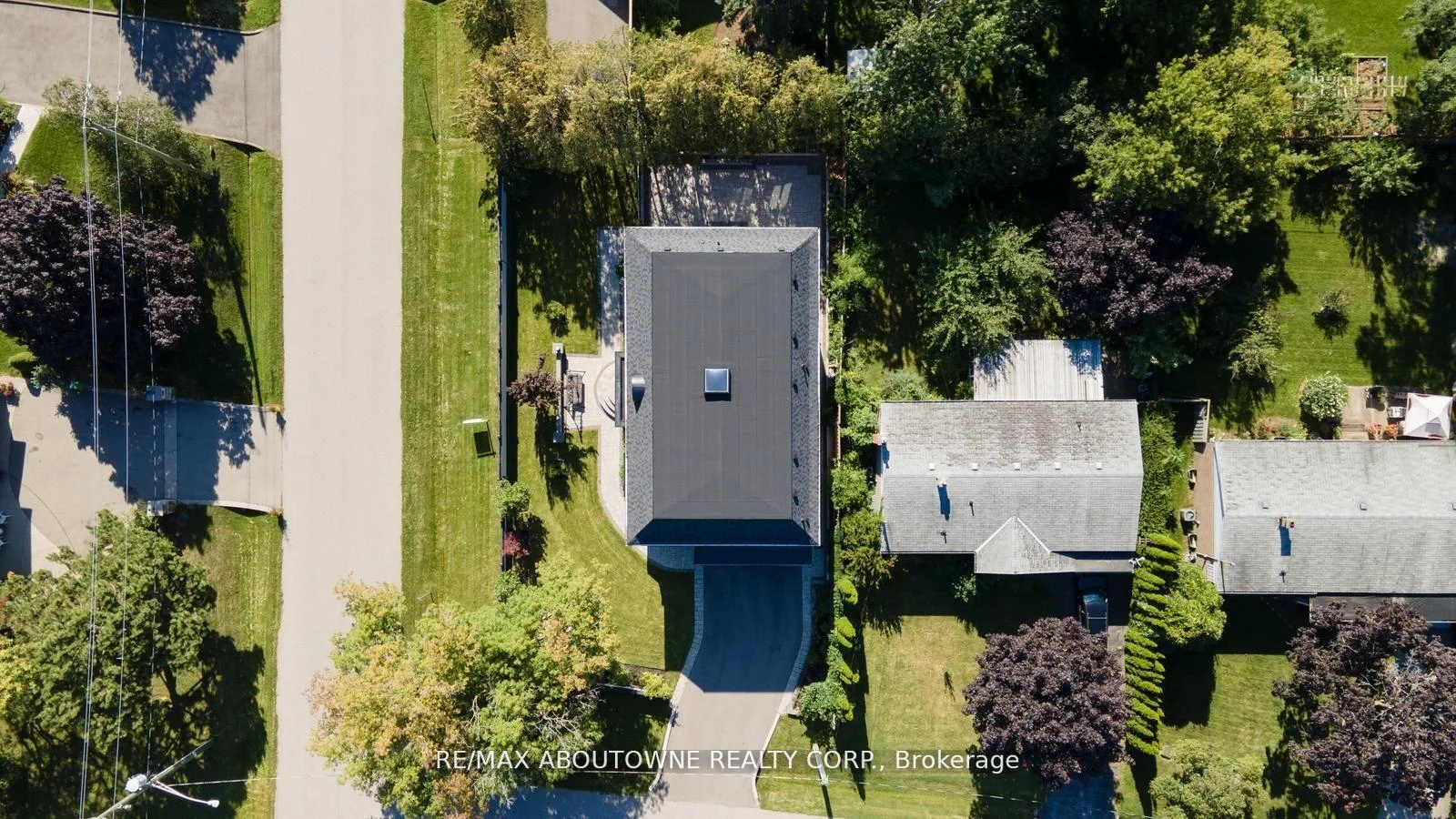 Photo 45 of 408 Seabourne Drive, Oakville, West — HOMEH