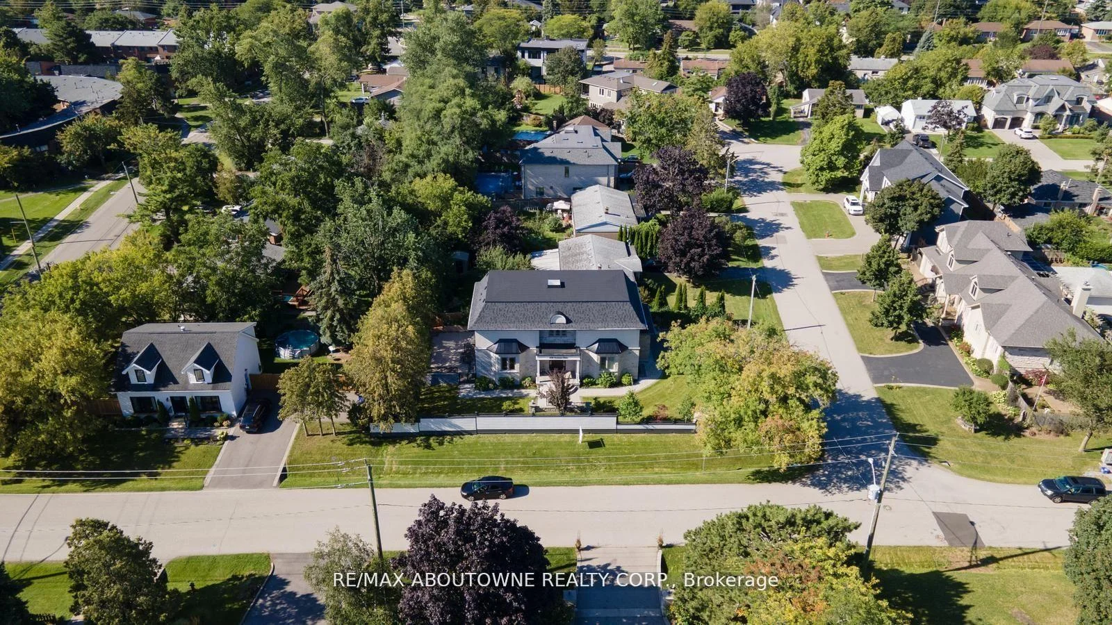 Photo 49 of 408 Seabourne Drive, Oakville, West — HOMEH