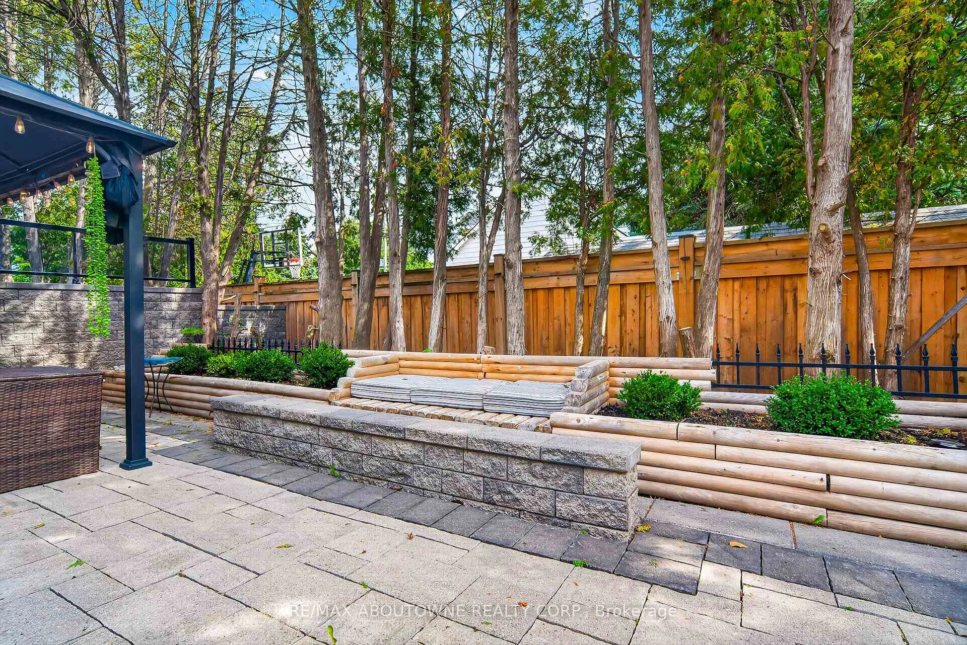 Photo 73 of 408 Seabourne Drive, Oakville, West — HOMEH