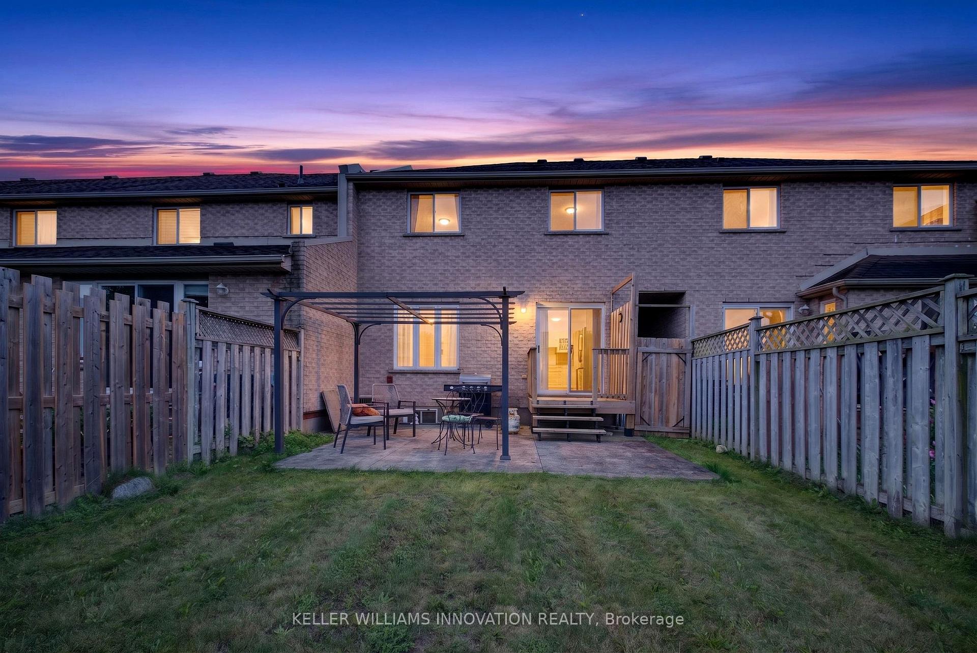 Photo 2 of 73 Hewitt Lane, Guelph, Willow West/Sugarbush/West Acres — HOMEH