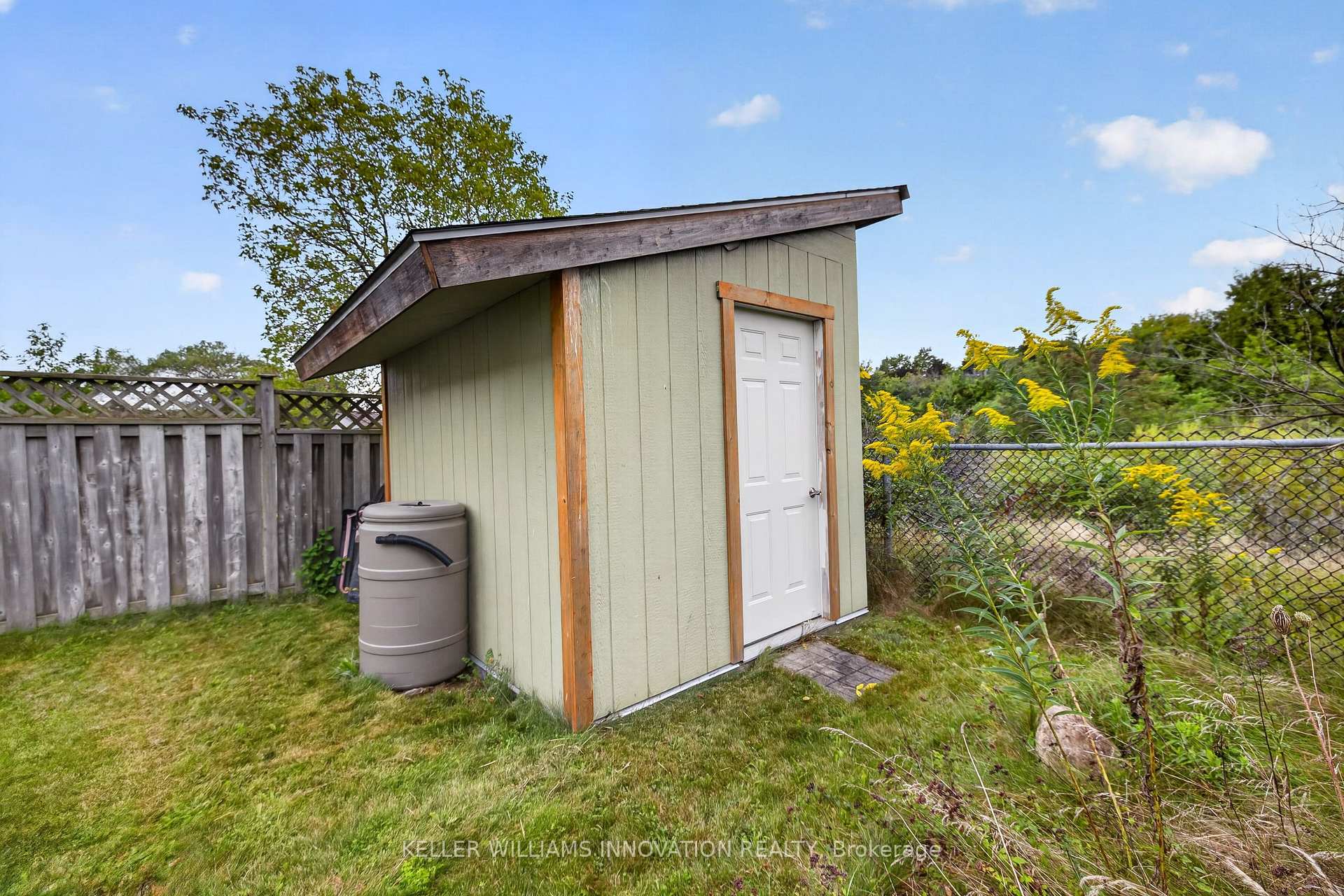 Photo 25 of 73 Hewitt Lane, Guelph, Willow West/Sugarbush/West Acres — HOMEH