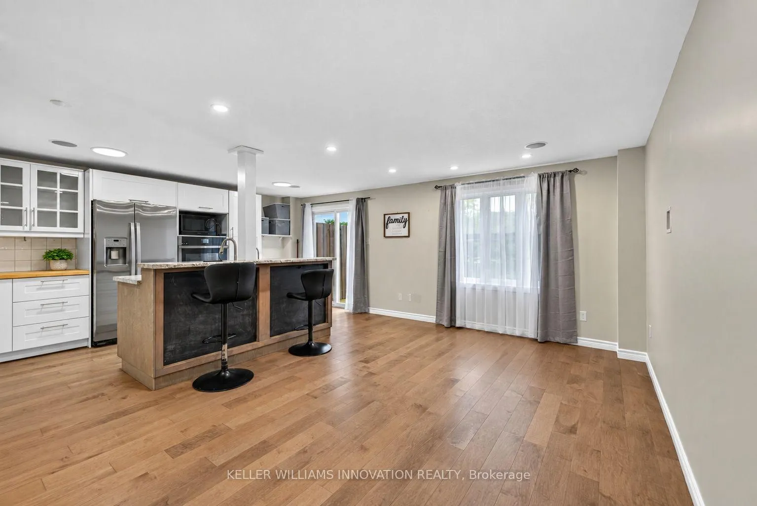 Photo 9 of 73 Hewitt Lane, Guelph, Willow West/Sugarbush/West Acres — HOMEH
