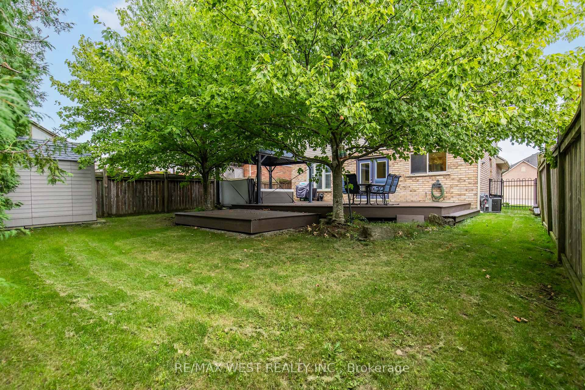 Photo 15 of 72 Etherington Crescent, Hamilton, Binbrook — HOMEH