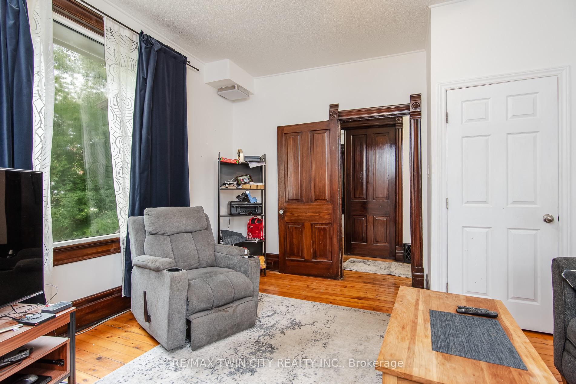 Photo 17 of 94 Margaret Avenue, Kitchener, Mount Hope Huron Park — HOMEH