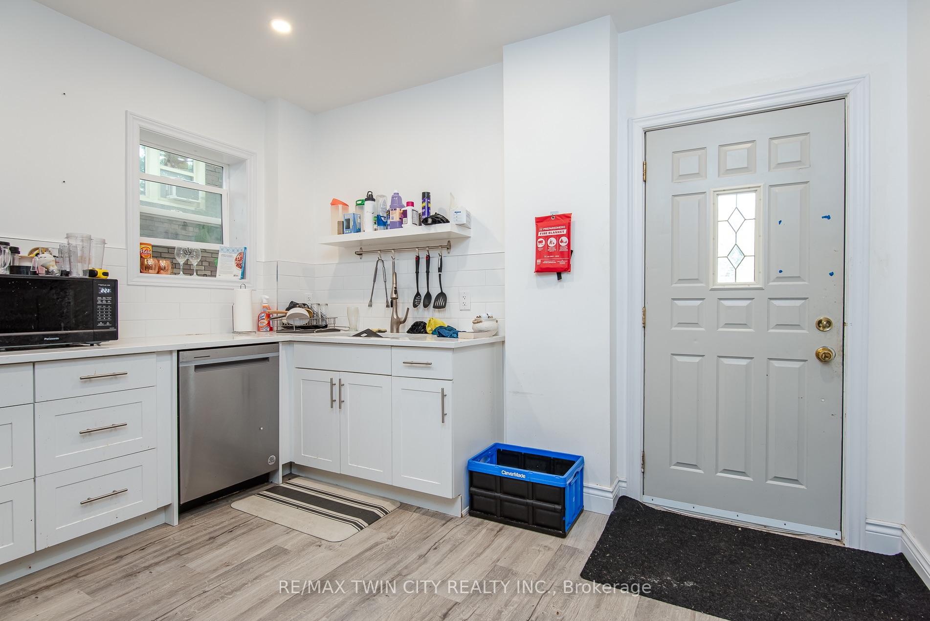 Photo 18 of 94 Margaret Avenue, Kitchener, Mount Hope Huron Park — HOMEH