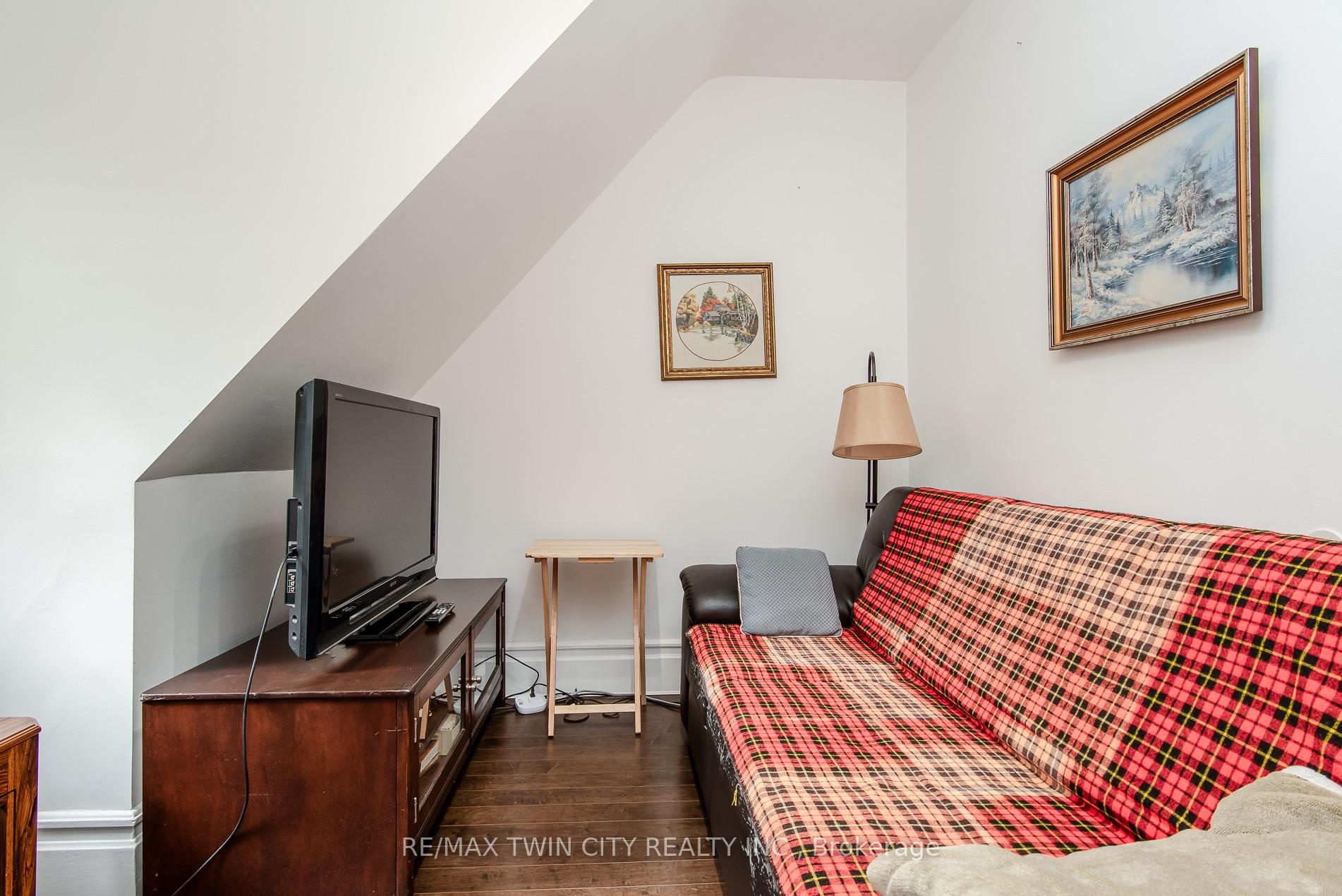 Photo 36 of 94 Margaret Avenue, Kitchener, Mount Hope Huron Park — HOMEH