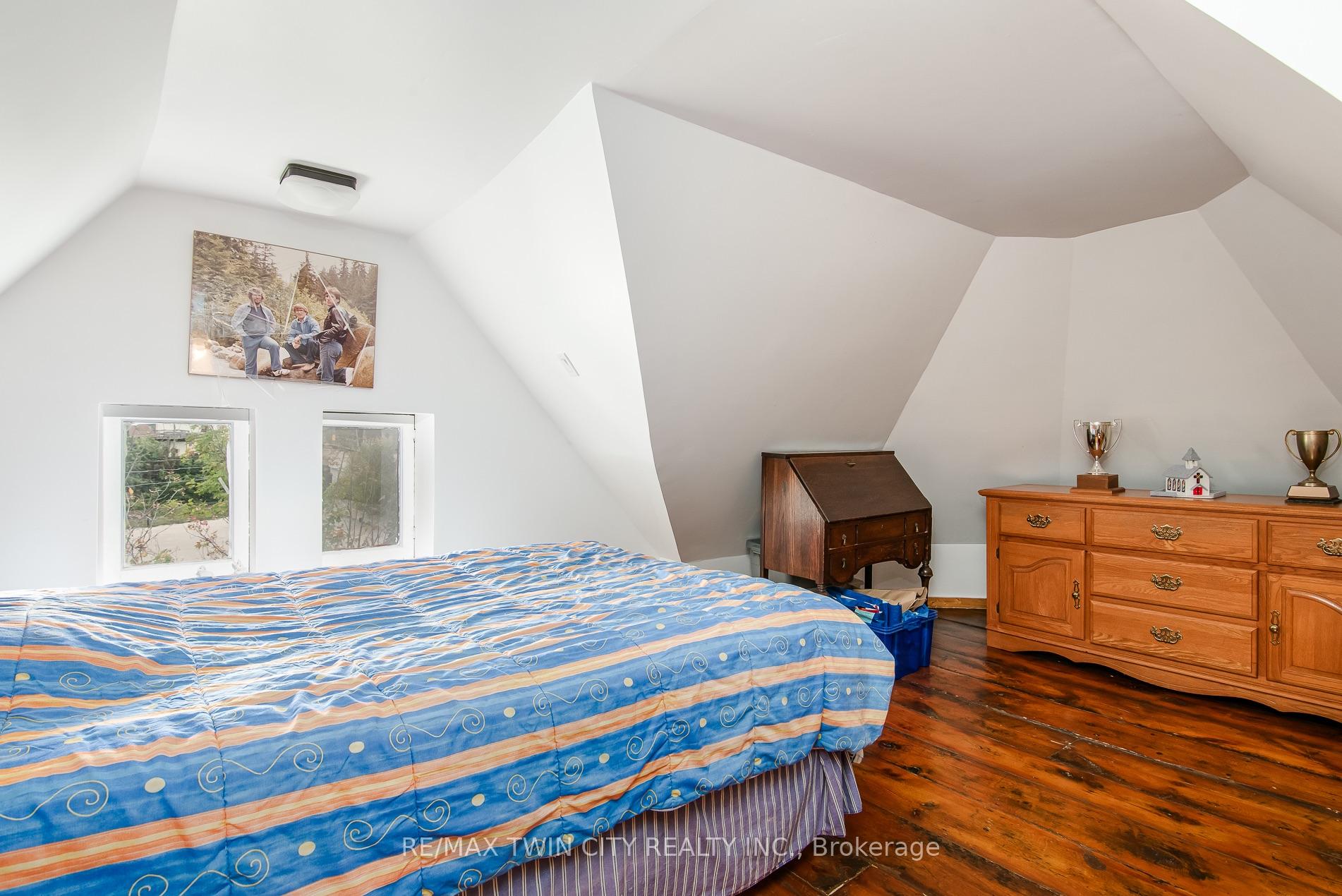 Photo 38 of 94 Margaret Avenue, Kitchener, Mount Hope Huron Park — HOMEH