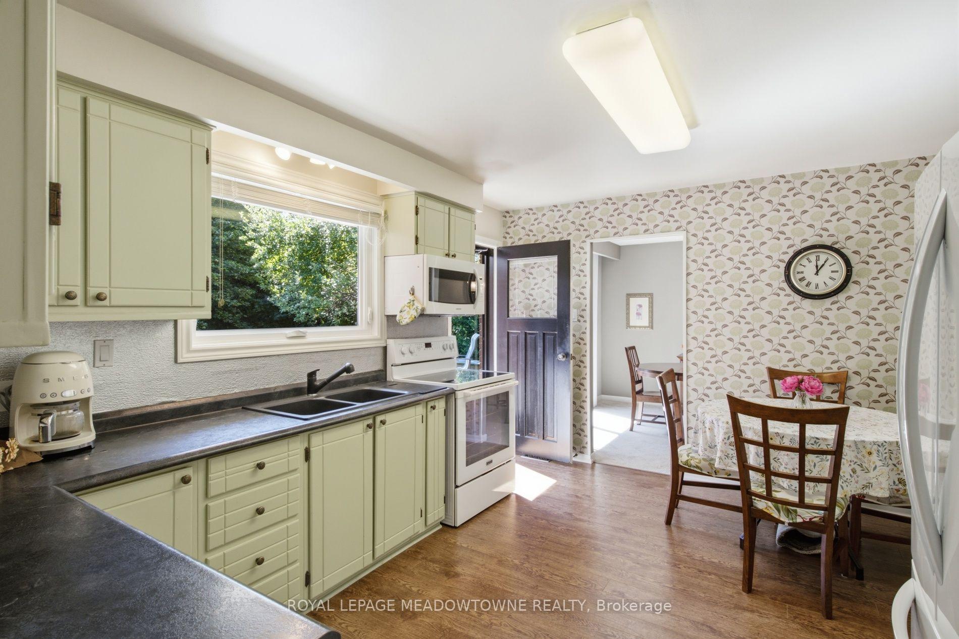 Photo 21 of 273 Maple Avenue, Halton Hills, Georgetown — HOMEH