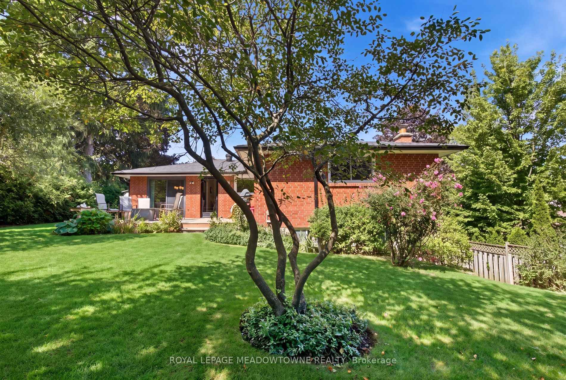 Photo 43 of 273 Maple Avenue, Halton Hills, Georgetown — HOMEH