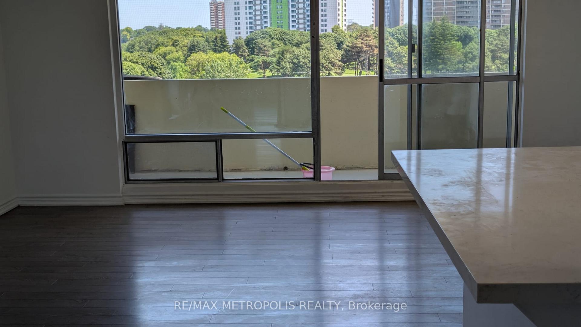 Photo 10 of Unit #607, 5 Massey Square, Toronto, Crescent Town — HOMEH
