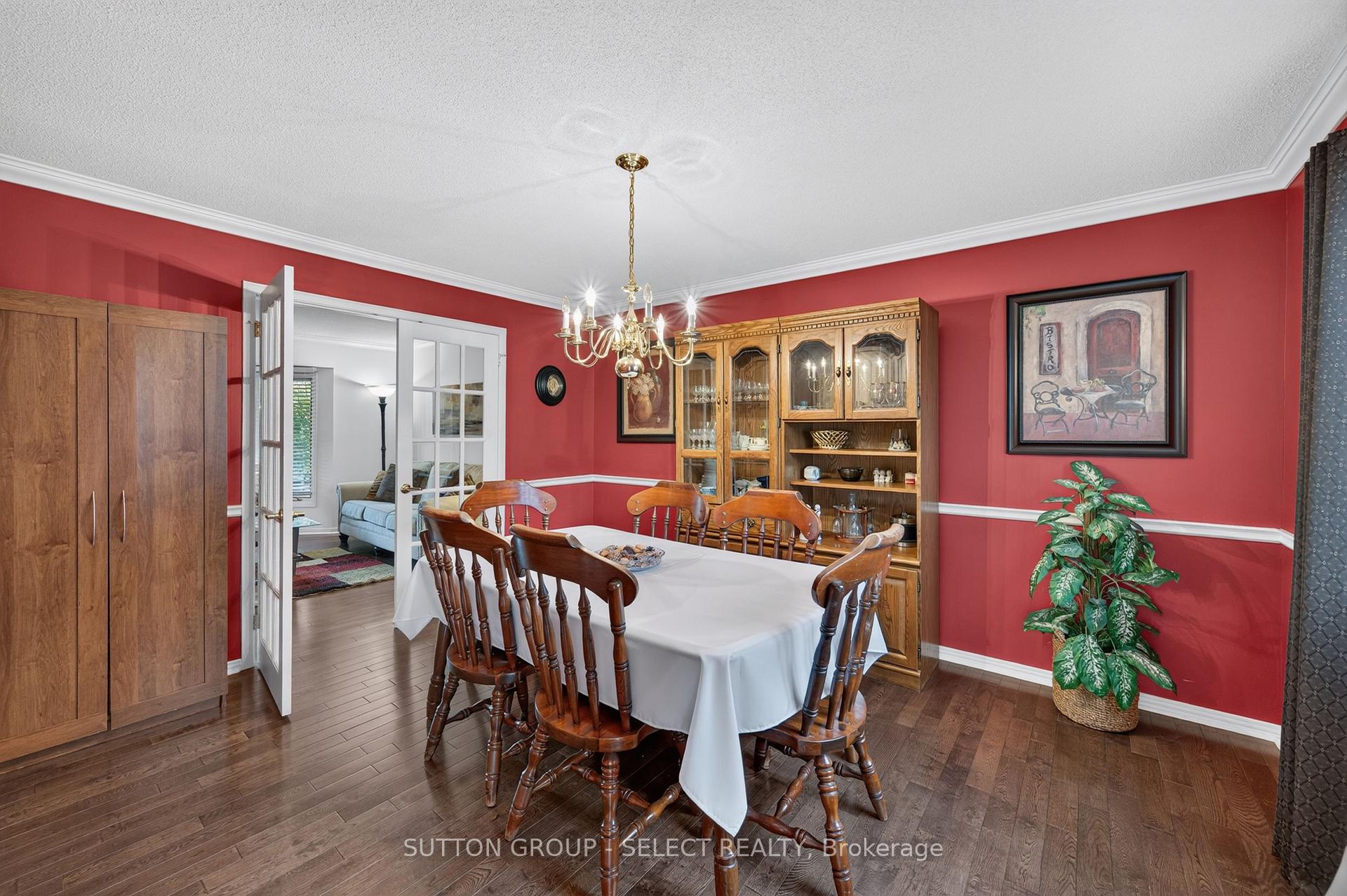 Photo 21 of 384 Eastcastle Place, London, North K — HOMEH