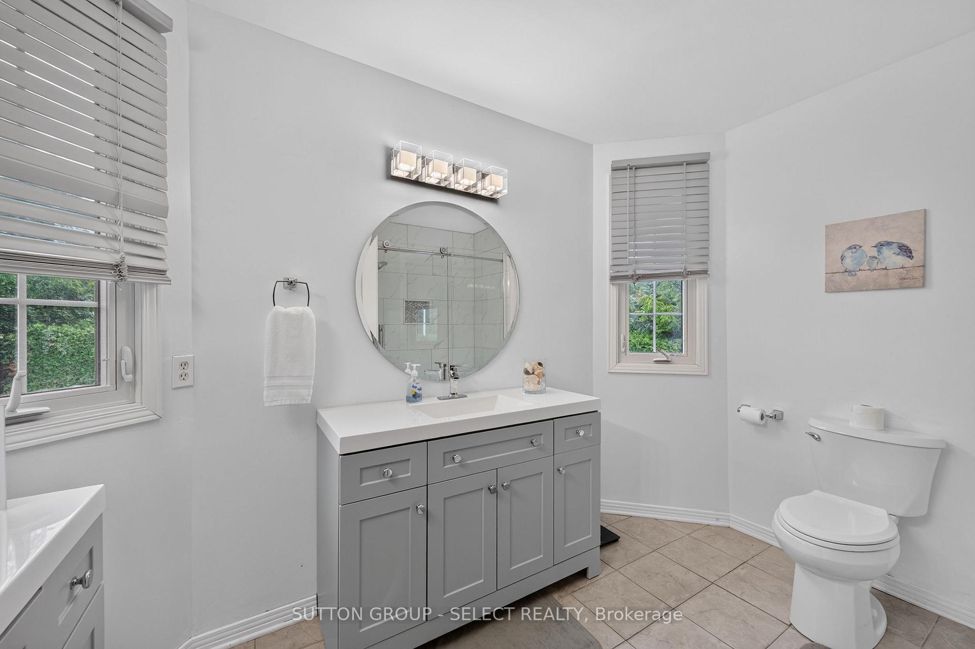 Photo 33 of 384 Eastcastle Place, London, North K — HOMEH