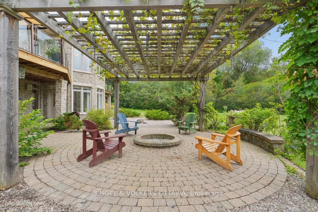 Photo 45 of 6043 Knights Drive, Ottawa, Manotick East to Manotick Station — HOMEH