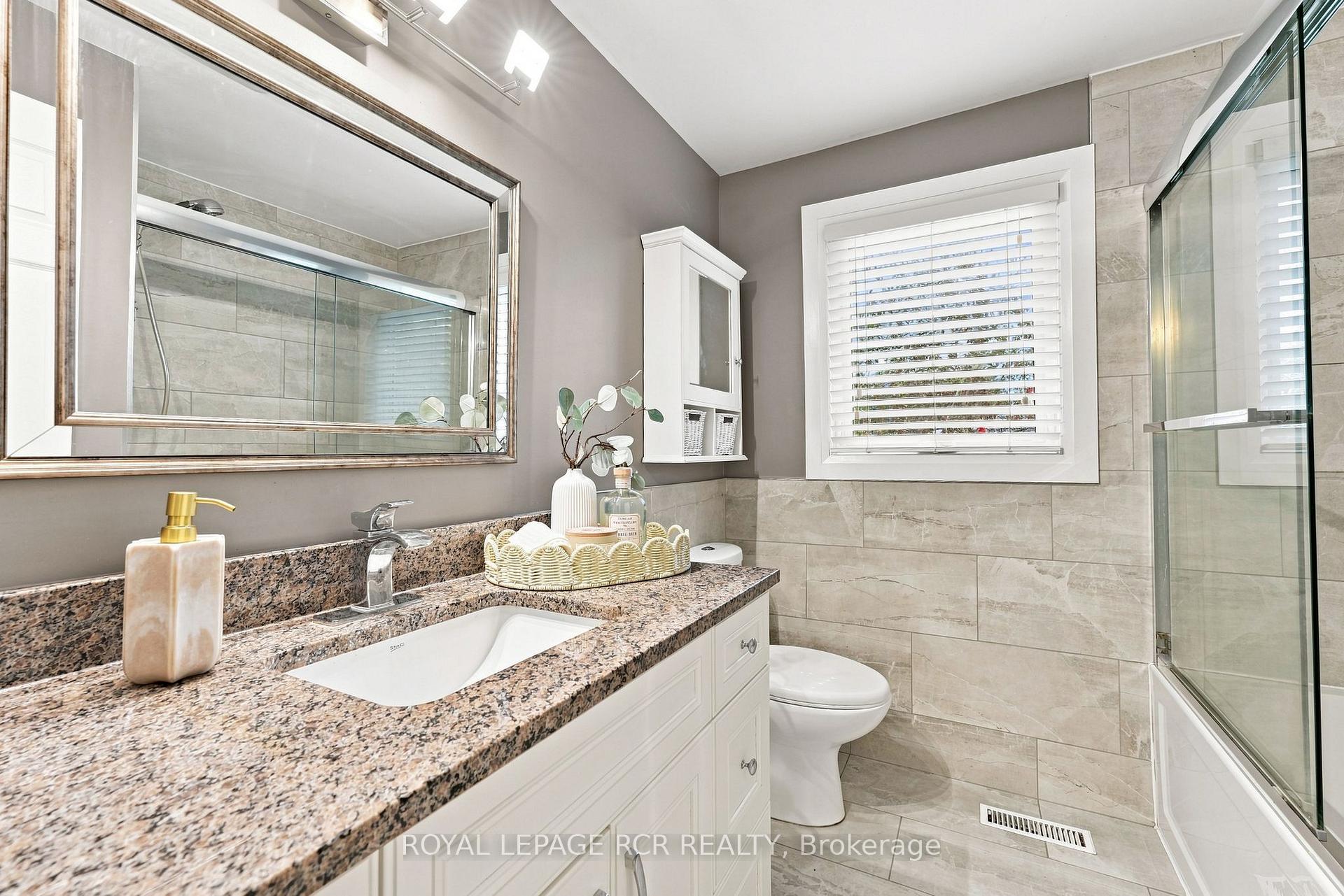 Photo 27 of 101 Hill Drive, Aurora, Aurora Heights — HOMEH
