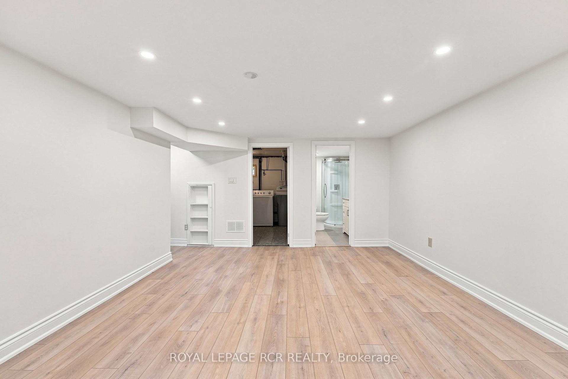 Photo 33 of 101 Hill Drive, Aurora, Aurora Heights — HOMEH