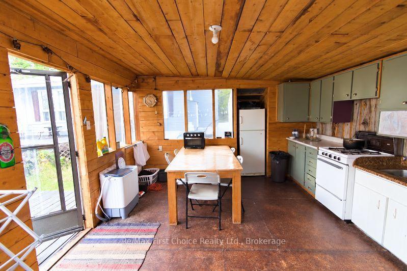 Photo 15 of 214 Eagle Nest Road, Greenstone — HOMEH
