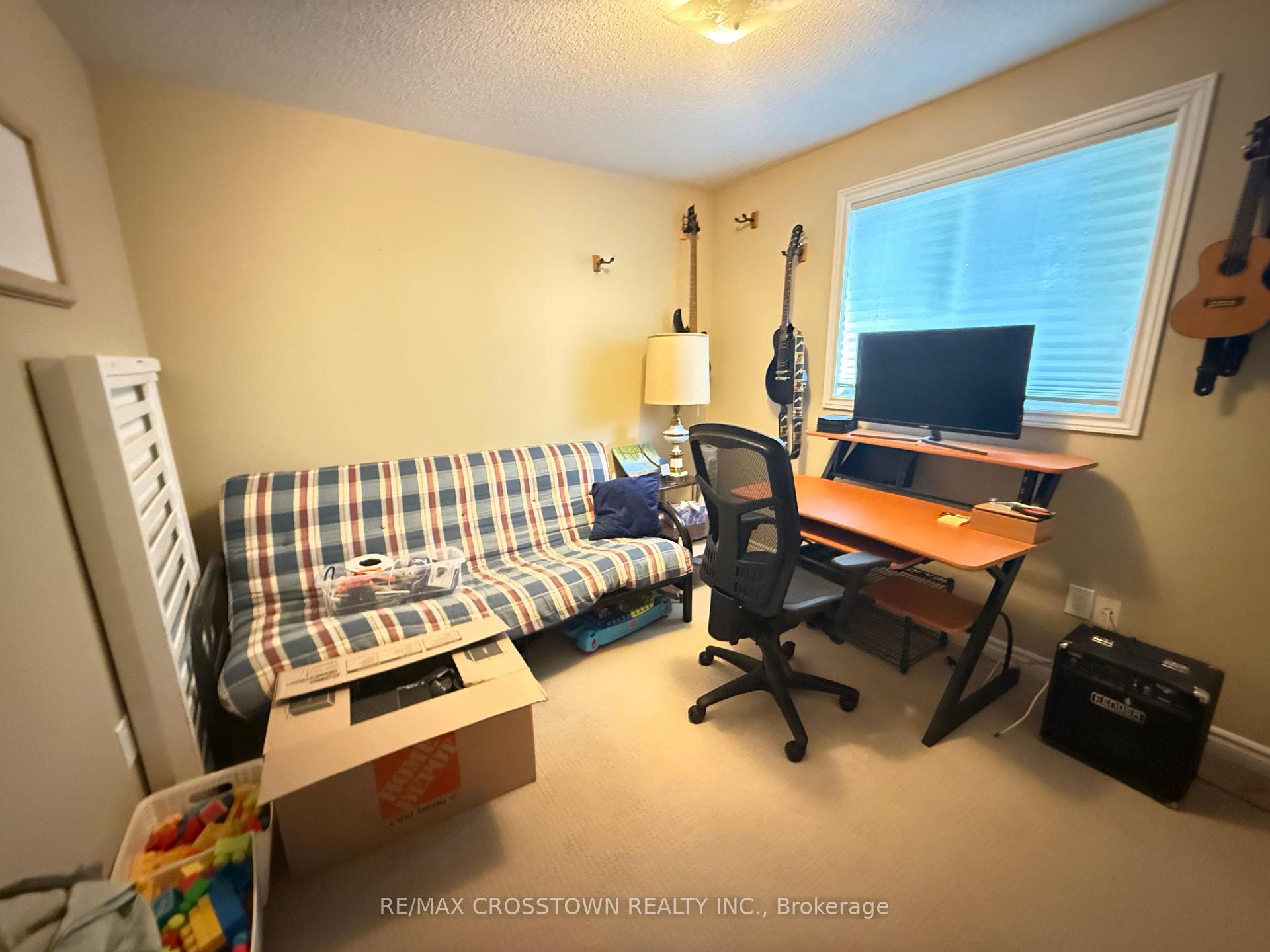 Photo 8 of Unit Upper, 22 Eaglestone Lane, Barrie, Ardagh — HOMEH