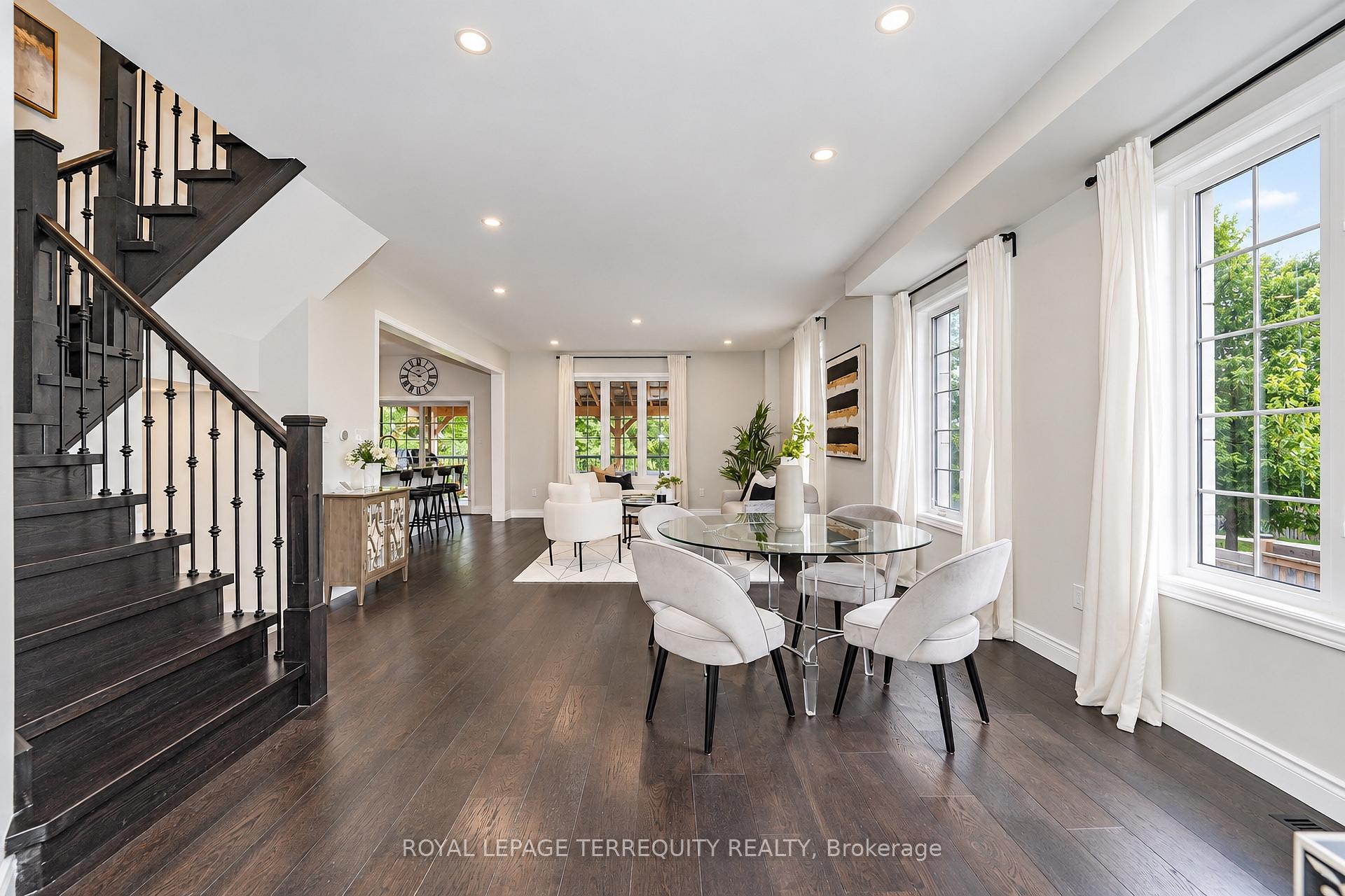Photo 6 of 2162 Dawson Crescent, Innisfil, Alcona — HOMEH